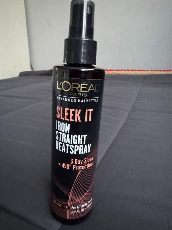 L'Oréal Paris Advanced Hairstyle Sleek It Iron Straight Heat Spray, 5.7 Ounce customer photo 1