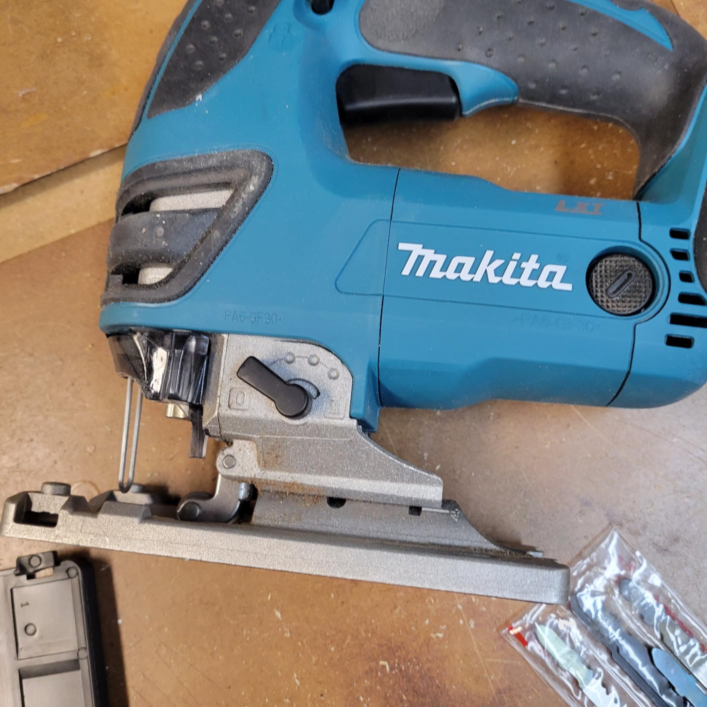 Makita XVJ03Z 18V LXT® Lithium-Ion Cordless Jig Saw, Tool Only customer photo 2