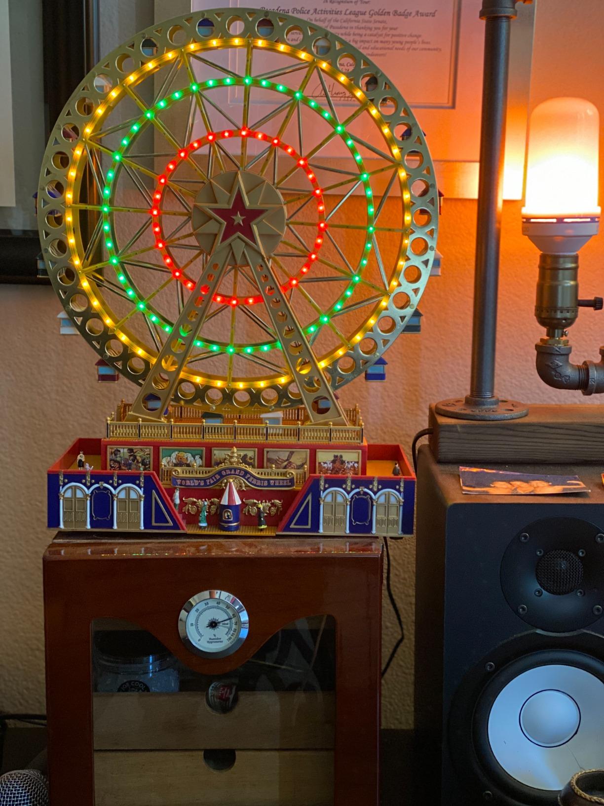 Mr. Christmas World's Fair Grand Ferris Wheel Musical Animated Christmas Decoration, with LED Lights and 50 Songs, 15 Inch, Gold customer photo 1