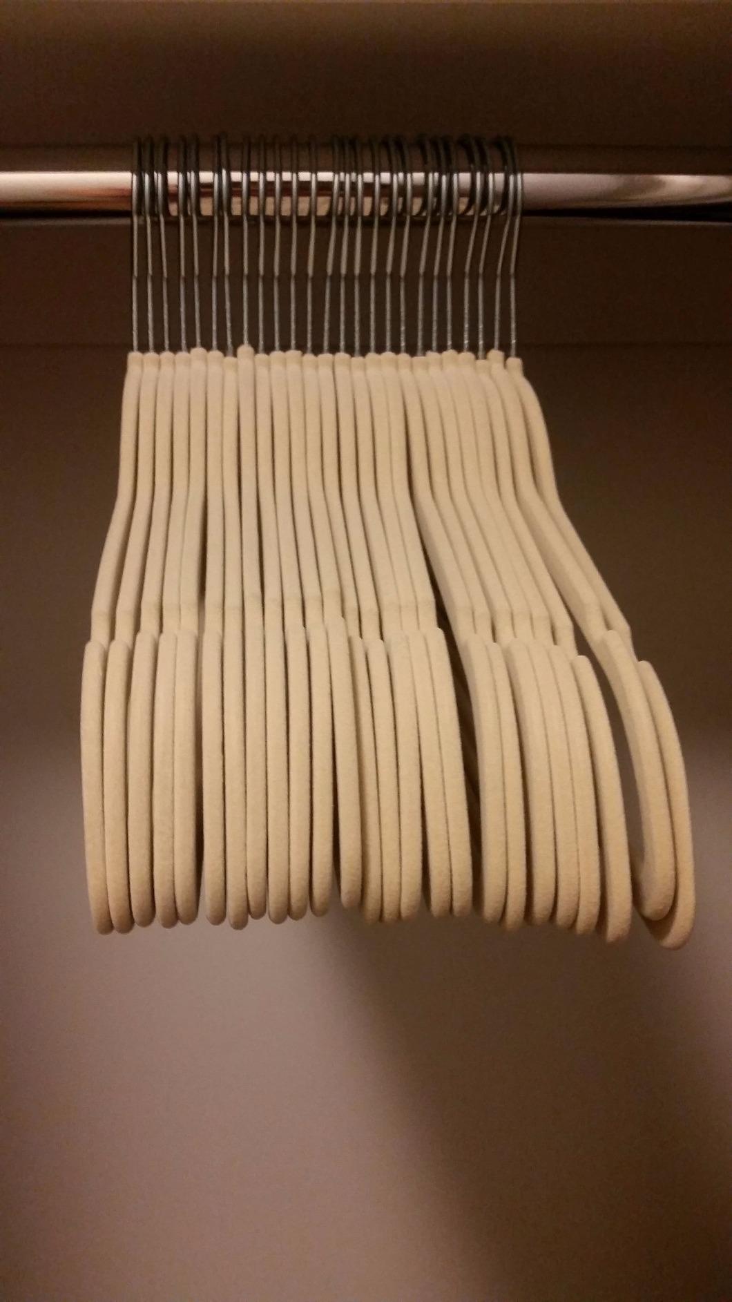 Home-it Premium Velvet Hangers 50 Pack - Ivory Suit Hangers Non Slip - Heavy Duty Clothes Hangers for Closet, Jacket, Shirt, Pants and Suit, Hook Swivel 360 - Ultra Thin customer photo 1