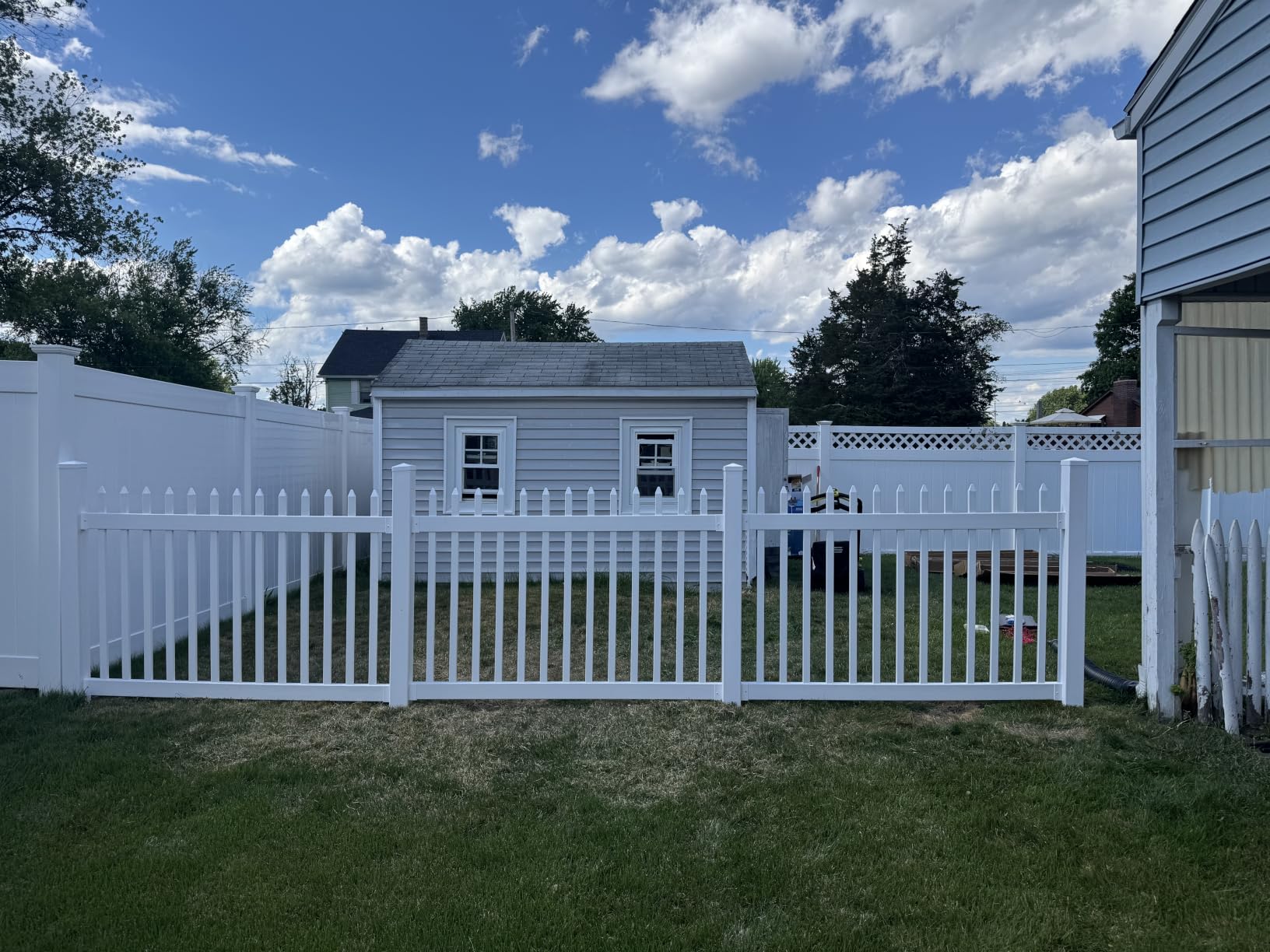 WamBam Nantucket Picket Fence, White Vinyl No Dig DIY Kit customer photo 2