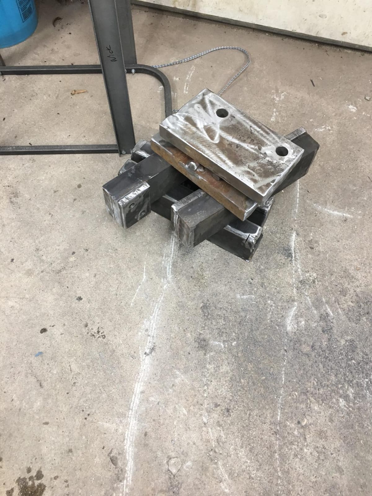 DEWALT Angle Grinder, 4.5 Inch, 11 Amp, 11,000 rpm, With Paddle Switch, Ergonomic Compact Design Grinder Tool (DWE402) customer photo 2