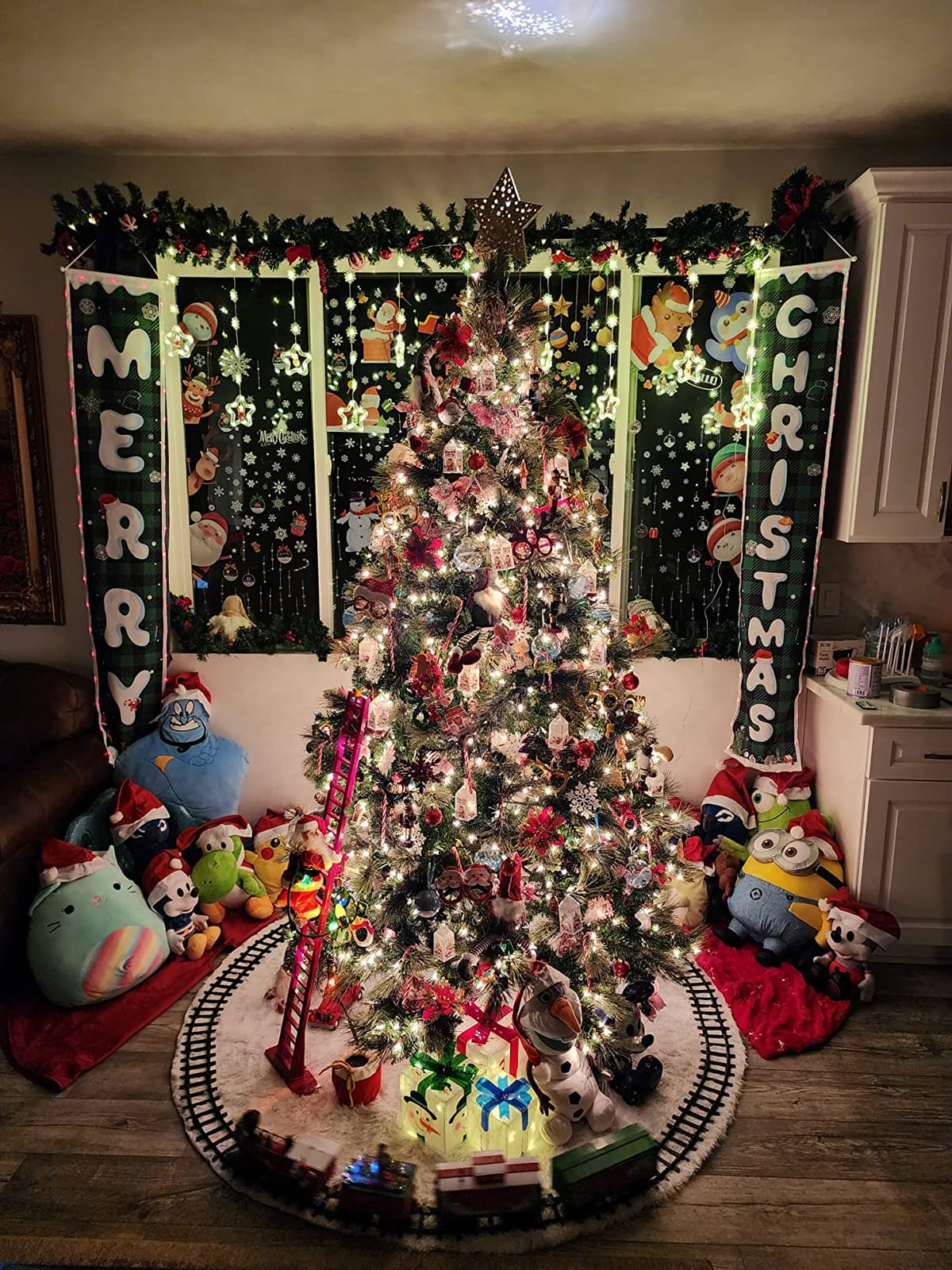 Mr. Christmas Super Climber Musical Animated Christmas Decoration, 42 Inches, Plush White Santa Claus customer photo 2