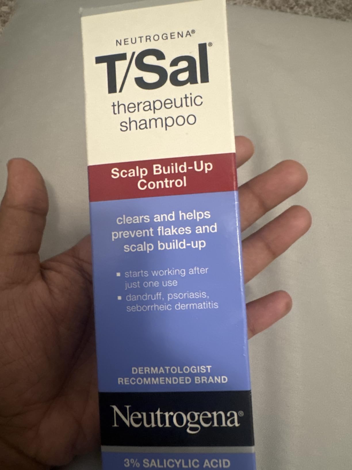 Neutrogena T/Sal Shampoo, Therapeutic Dandruff Control, 4.5 Fl. Oz customer photo 2