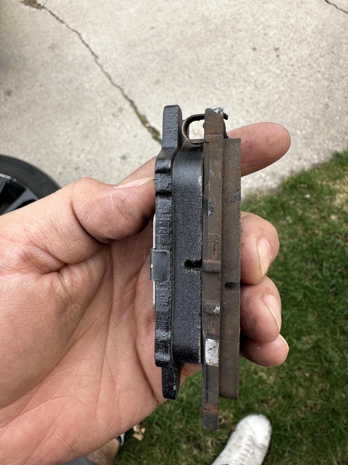 BOSCH BC1212 QuietCast Premium Ceramic Disc Brake Pad Set - Rear customer photo 2
