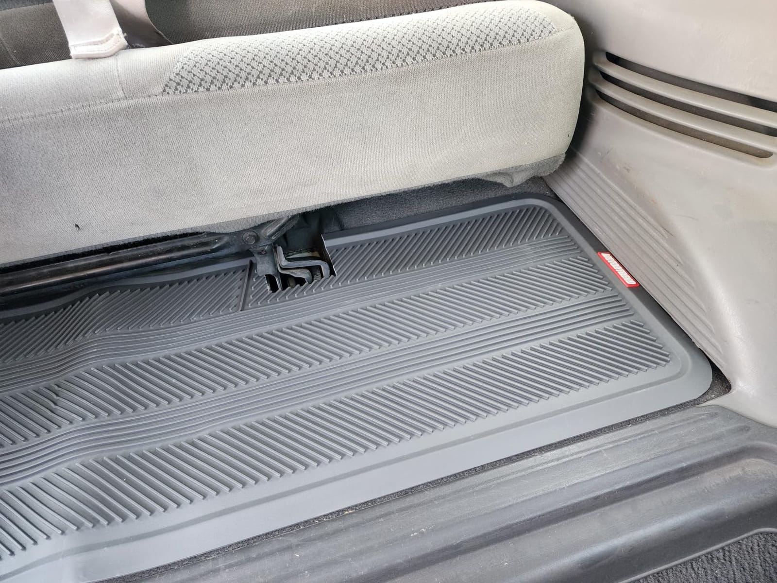 Motor Trend 3 Row Odorless Rubber Floor Mats & Liners for Car SUV Van, Durable Heavy Duty Polymerized Latex Full Interior Protection, Extra-High Ridgeline Design, Black, Model Number: MT-773-801-BK customer photo 1