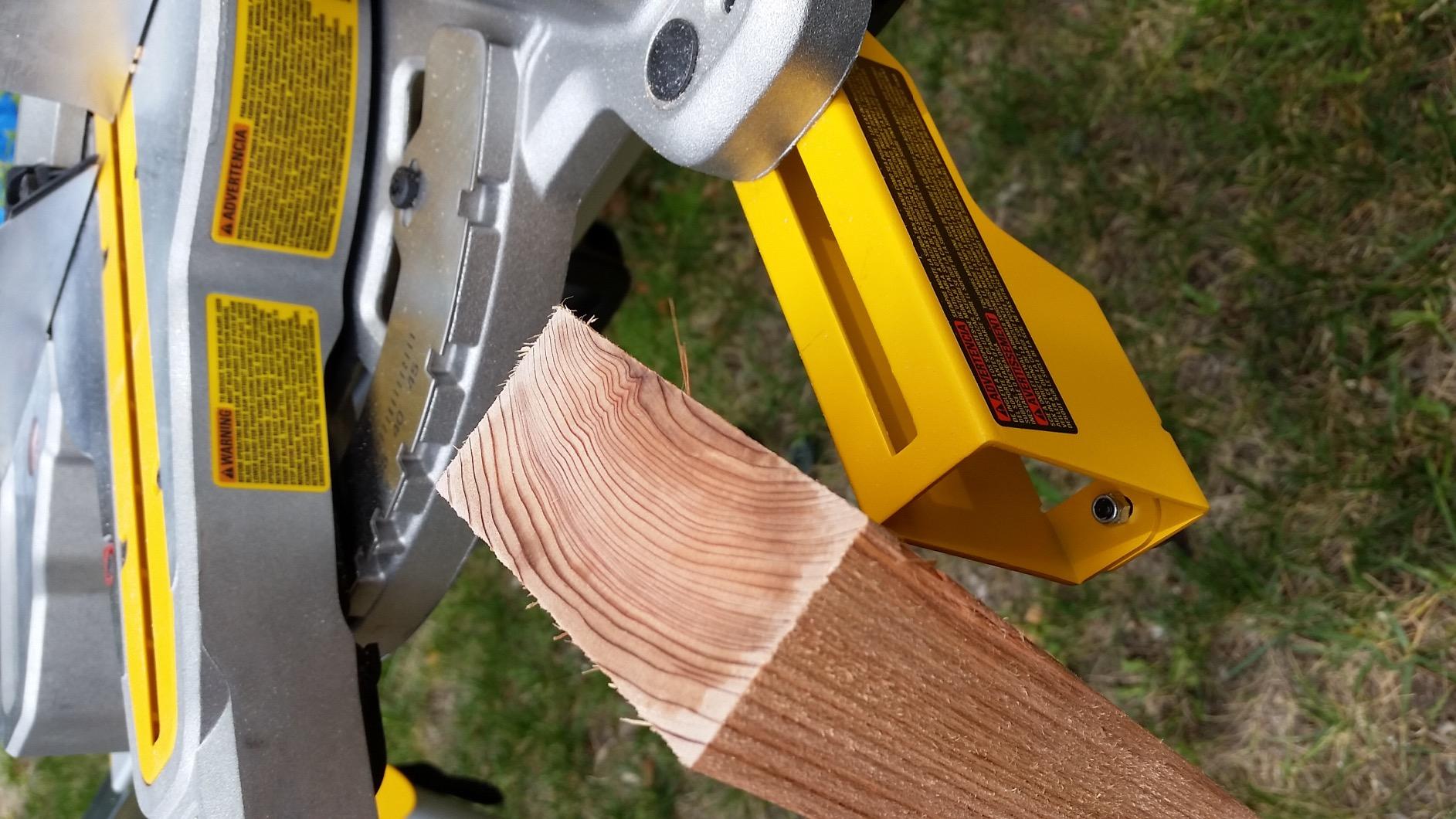 DEWALT 20V MAX 7-1/4-Inch Miter Saw, Tool Only, Cordless (DCS361B) customer photo 2
