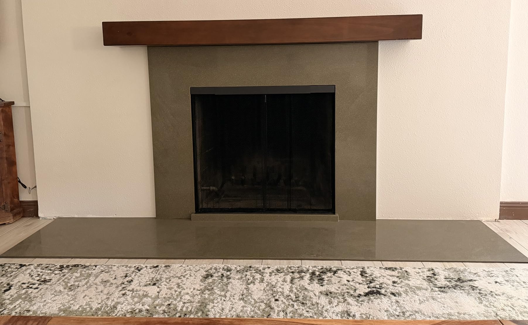 Midwest Hearth Fireplace Screen Mesh Curtain, 19 in. High - Made in USA, 19-Gauge Steel, 2 Panels - Black customer photo 1