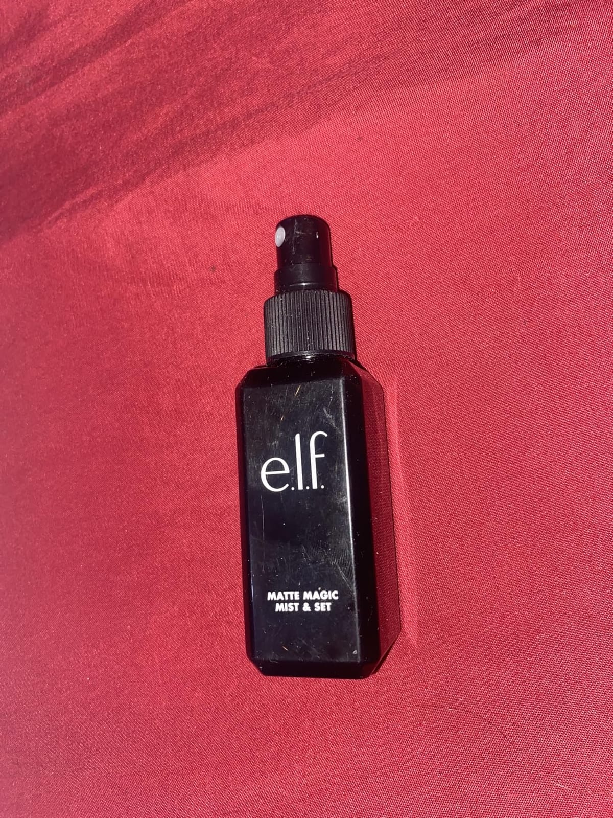 e.l.f. Matte Magic Mist & Set Makeup Setting Spray, Matte Finish & Oil Control for Lightweight Long-Lasting Wear, Vitamin B & E, 2 Fl Oz customer photo 1