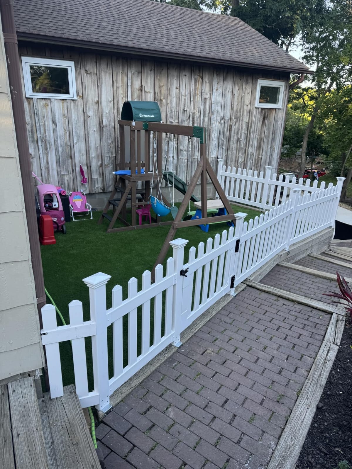 WamBam Newport Picket Fence, White Vinyl DIY No Dig Kit customer photo 2