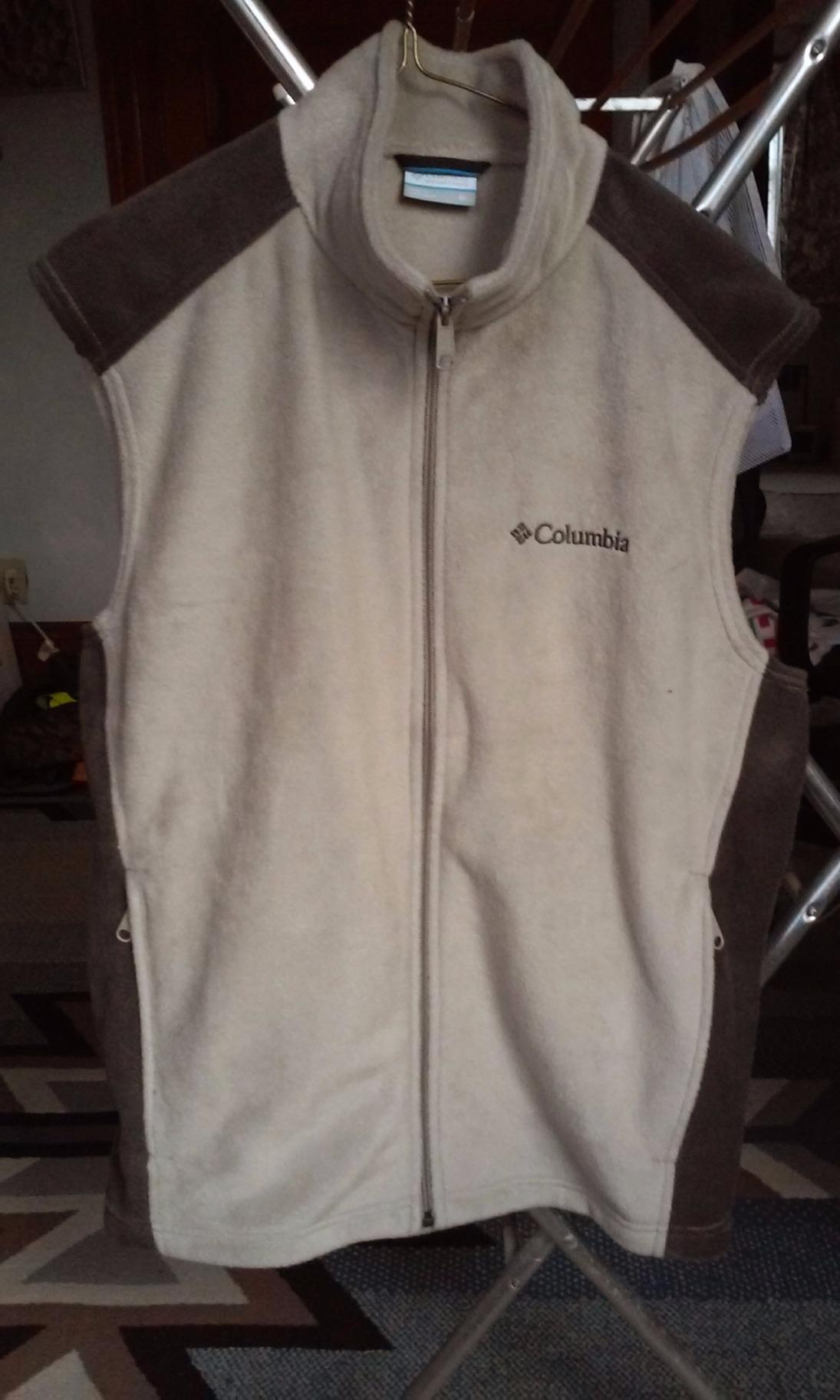 Columbia Men's Steens Mountain Vest customer photo 2
