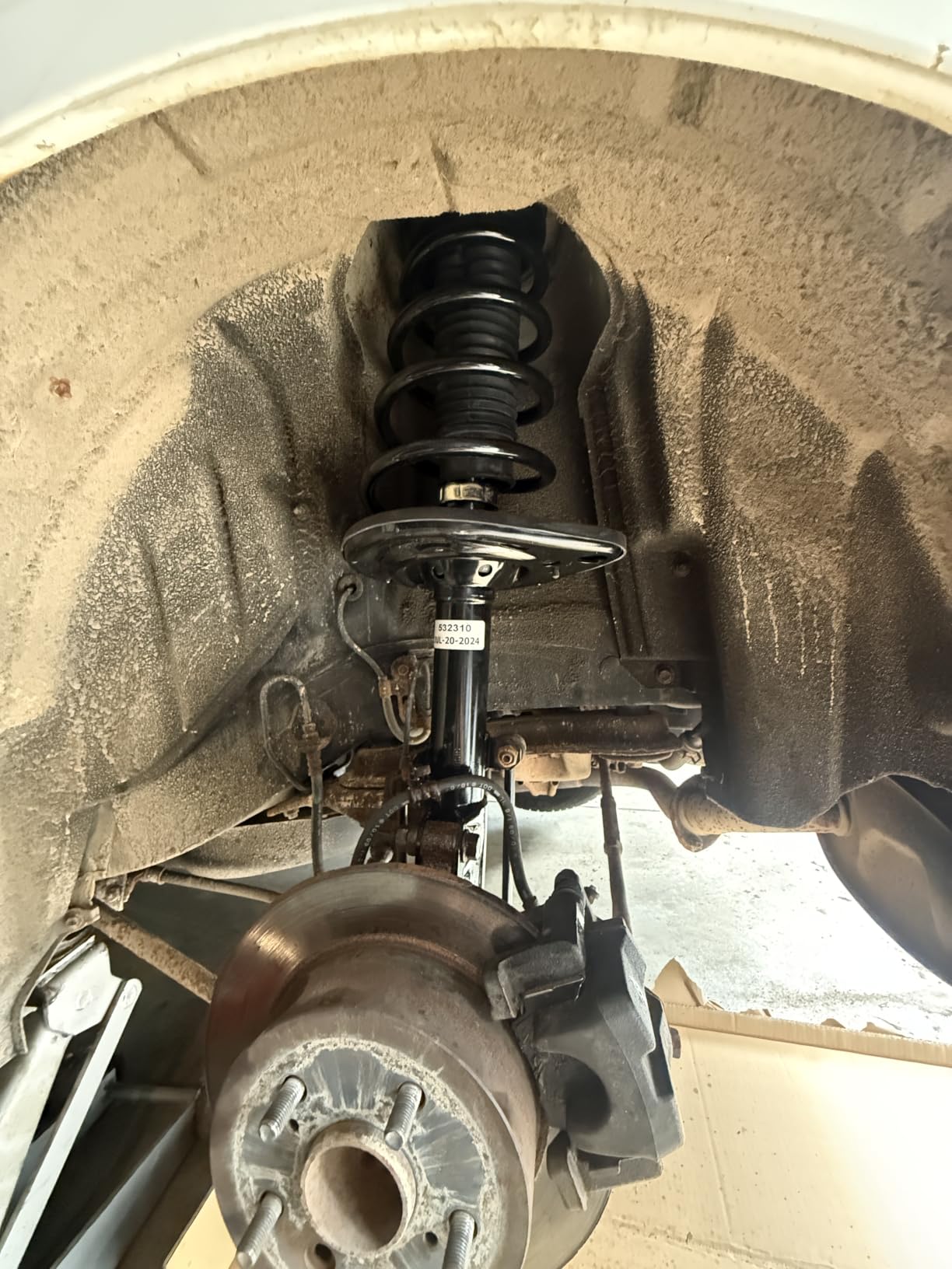Detroit Axle - 2 Front Struts for Toyota 2003-2023 4Runner 2005-2015 Tacoma customer photo 1