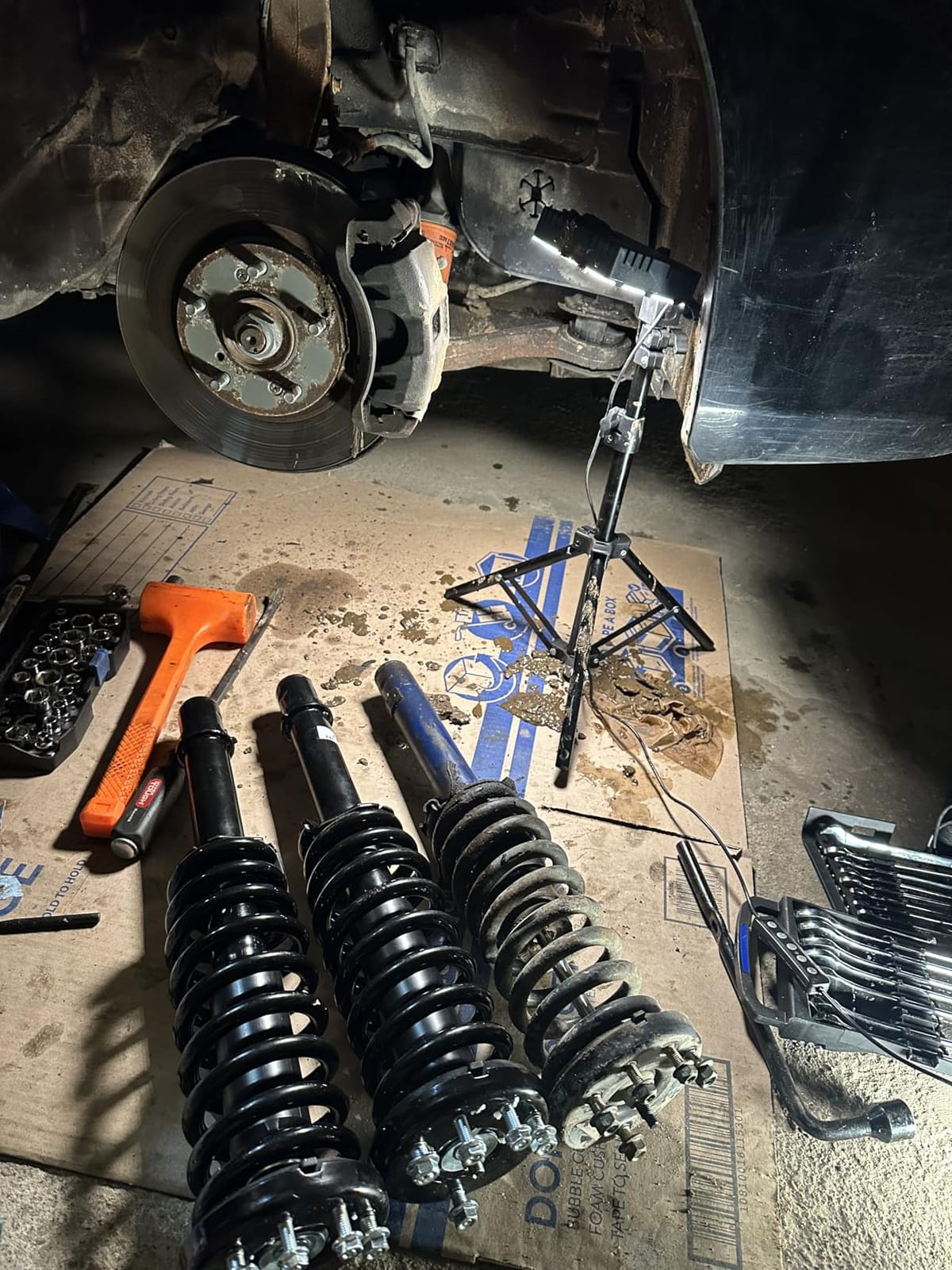 Detroit Axle - 2 Front Struts for Toyota 2003-2023 4Runner 2005-2015 Tacoma customer photo 2