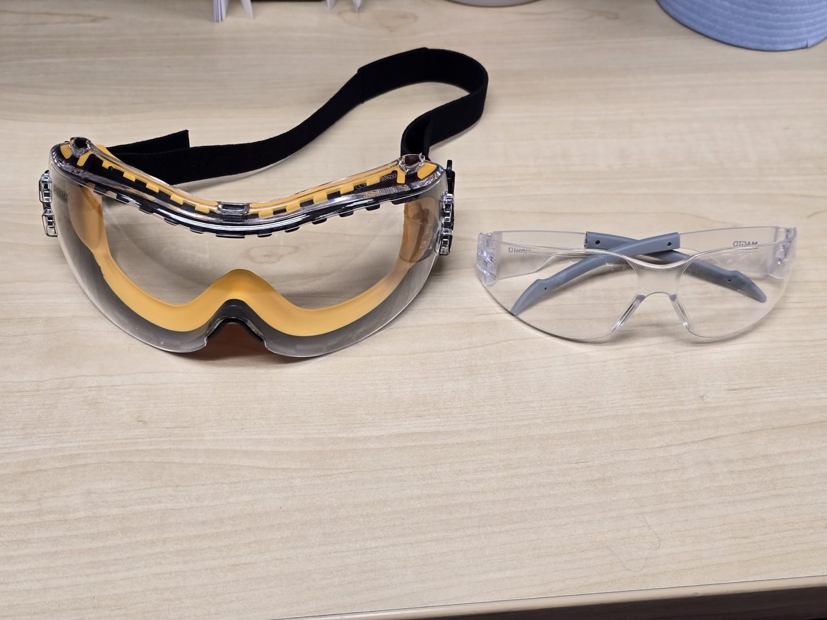 Dewalt DPG82 Concealer Anti-Fog Dual Mold Safety Goggle - 1 Pair customer photo 1