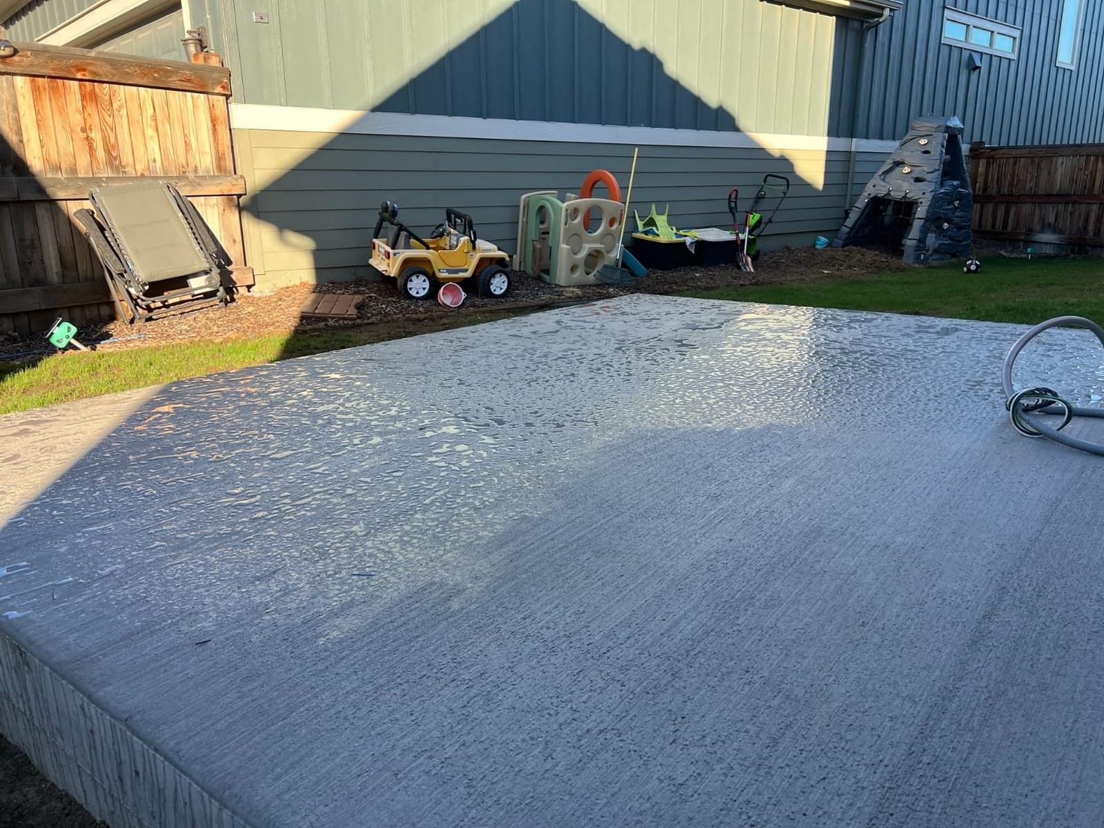 Eco Advance Concrete/Masonry Siloxane Odorless Spray-On Application Waterproofer, Safe for Use Around Plants, Pets, and People, 1 Gallon customer photo 2