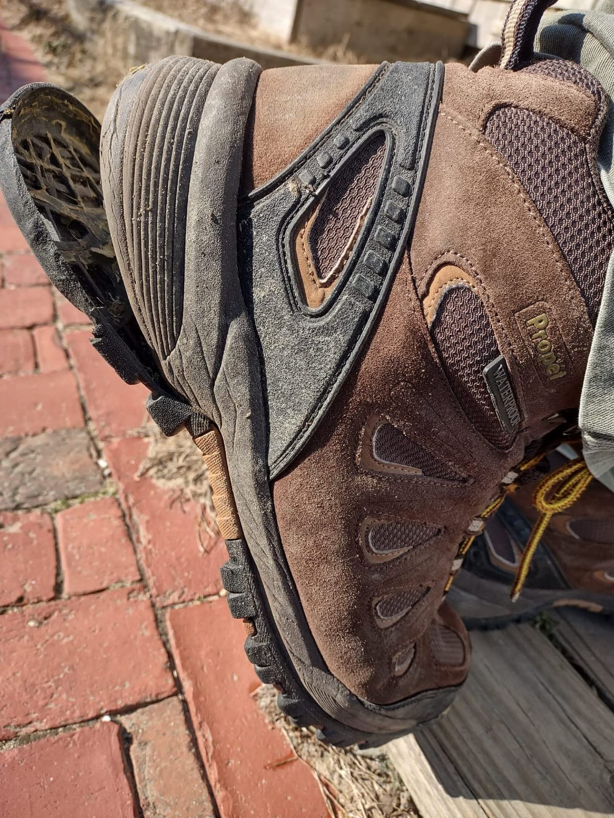 Propet Mens Ridge Walker Low Hiking Sneakers Shoes - Brown customer photo 1
