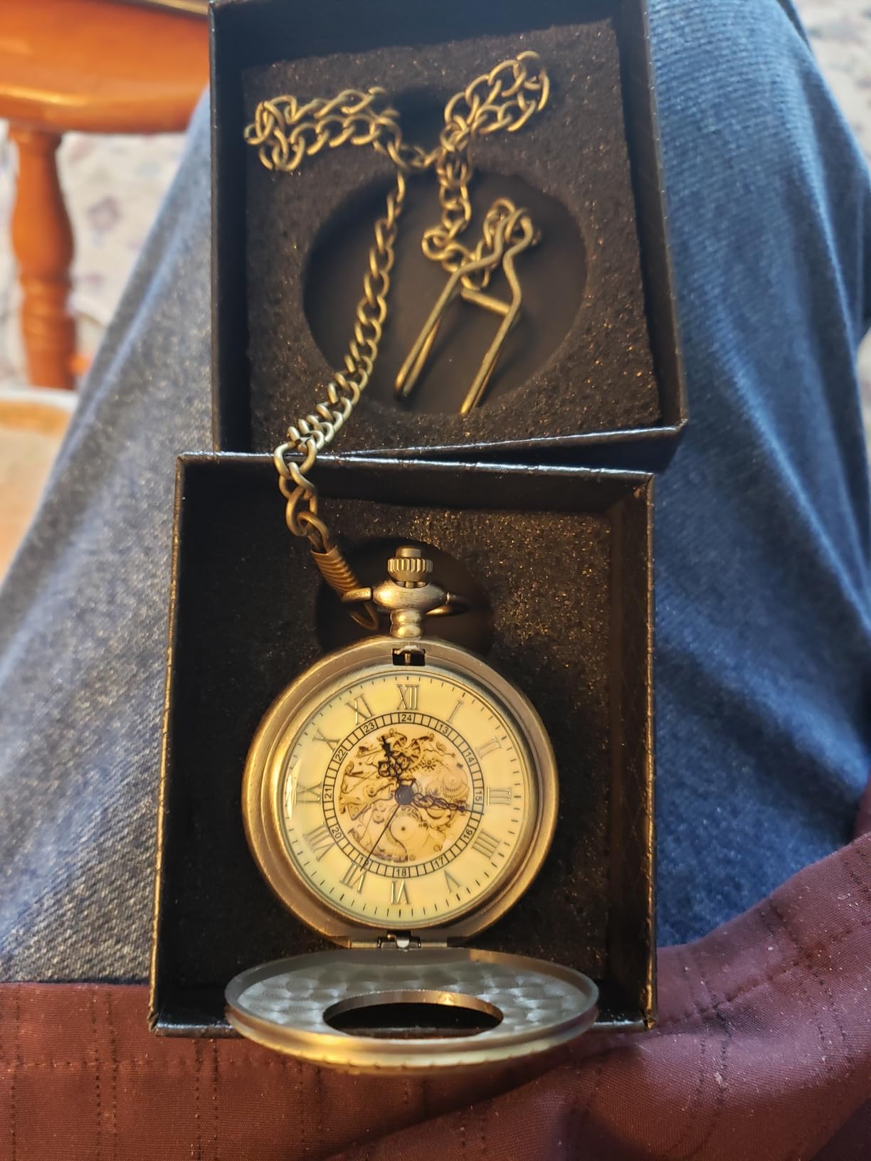 MJSCPHBJK Vintage Pocket Watch for Men Roman Numerals Scale Quartz Pocket Watches with Chain for Xmas Fathers Day Gift customer photo 2