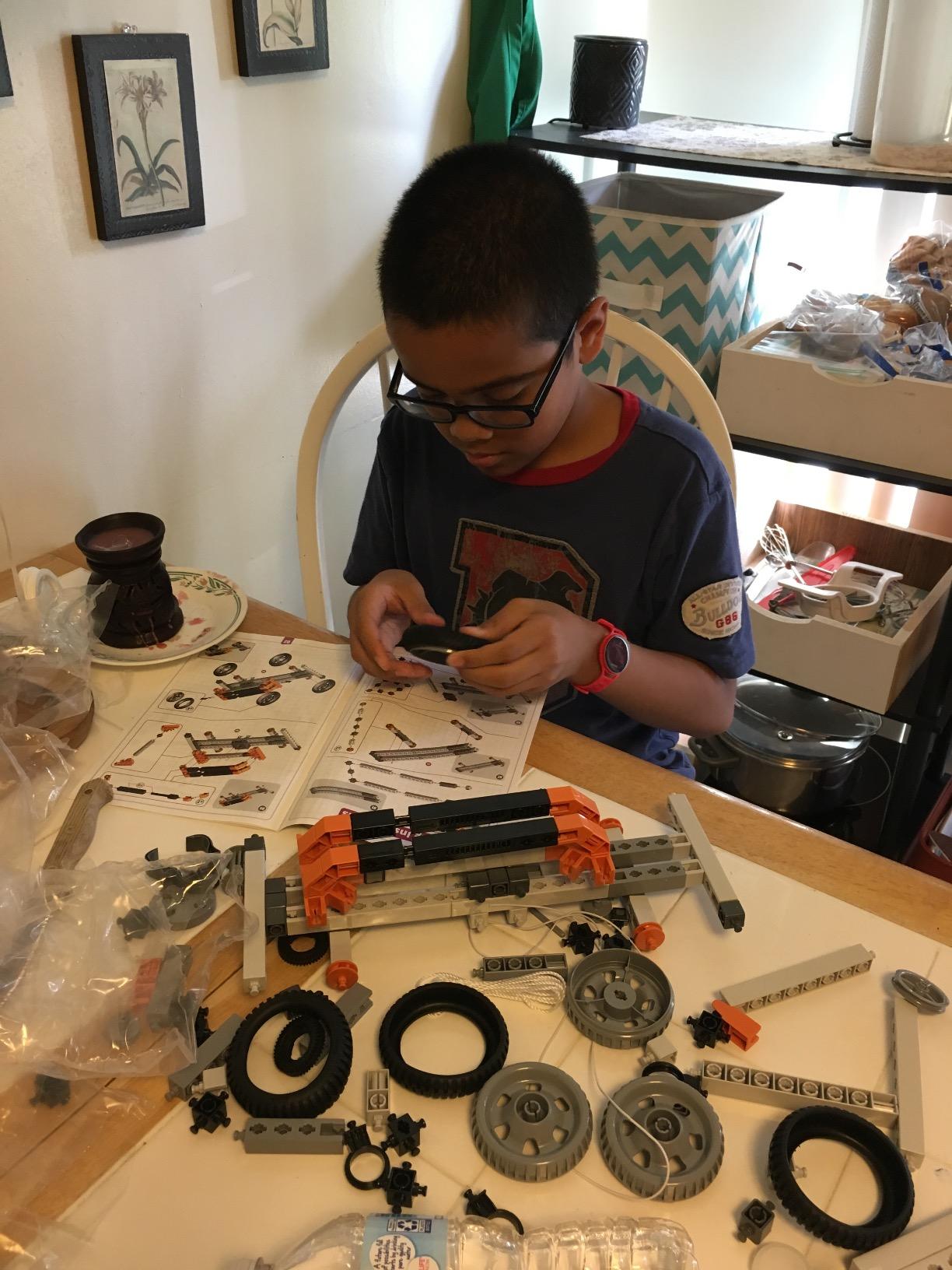Engino- STEM Toys, Newton's Laws Inertia, Kinetic & Potential Energy, Building Toys for Kids 9+, Creative Engineering Kit, STEM Projects, Gifts for Boys (8 Model Options) customer photo 2