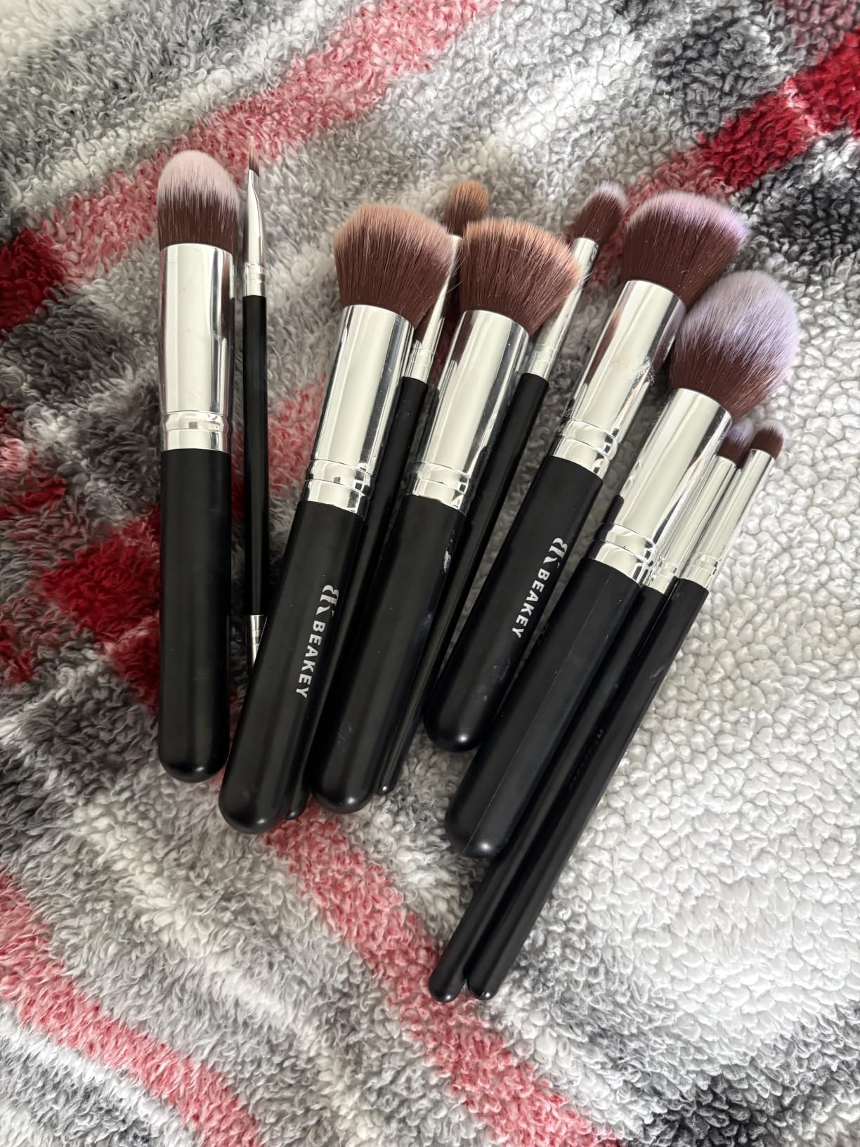 BEAKEY Makeup Brushes set with 2 Blending Sponges,10 Brush Face and Eye Set customer photo 2