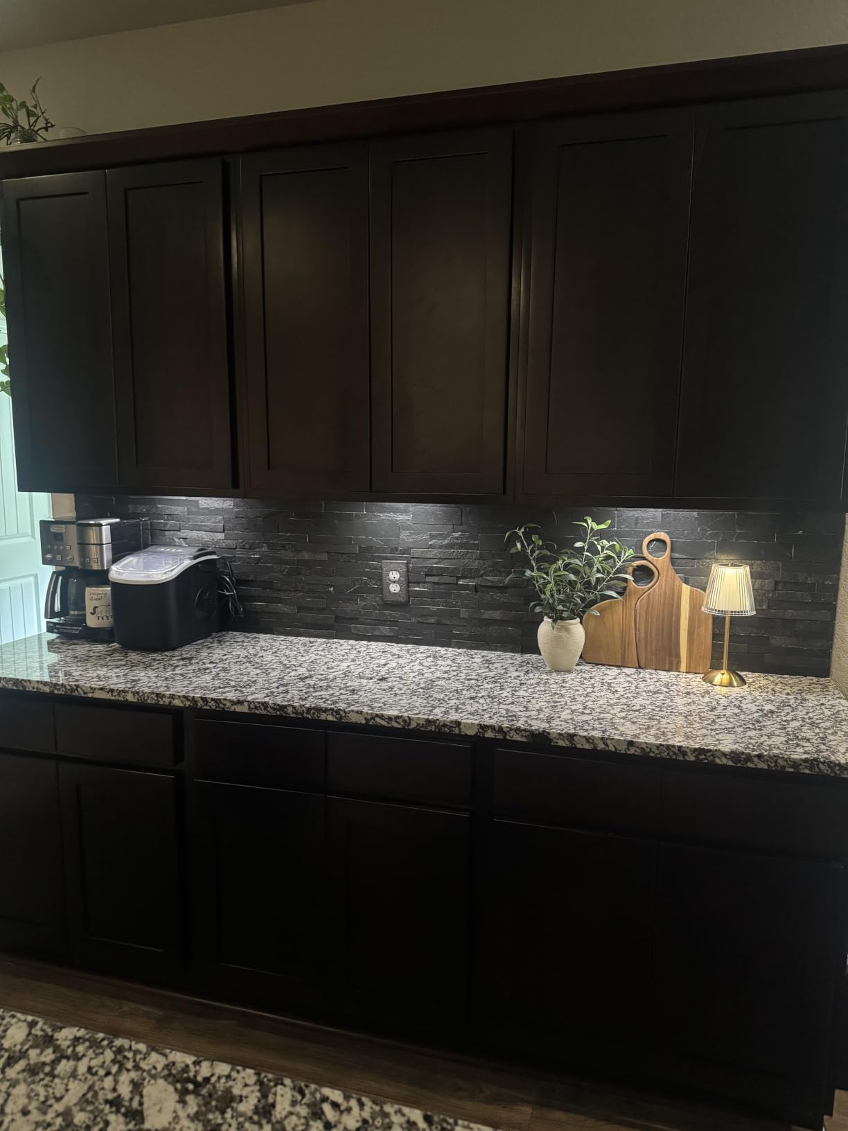 Color Enhancer Sealer for All-Natural Stone and Pavers. Marble, Travertine, Limestone, Granite, Slate, Concrete, Grout, Brick, Block. (1 Gallon) customer photo 1