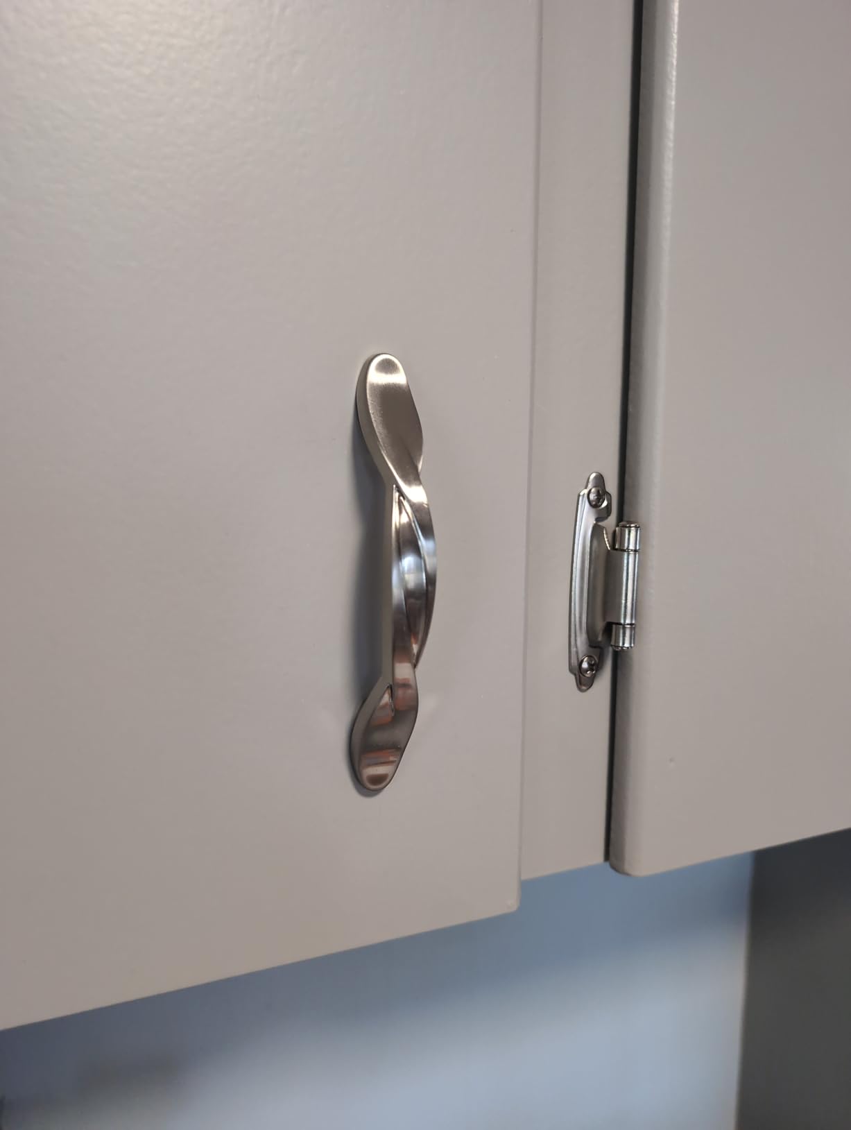 Franklin Brass (10-Pack) – Satin Nickel Cabinet Handles, 3 Inch Hole Center, Classic Pulls for Drawers, Kitchen Cabinet Door, Dressers | Simple Twist customer photo 2