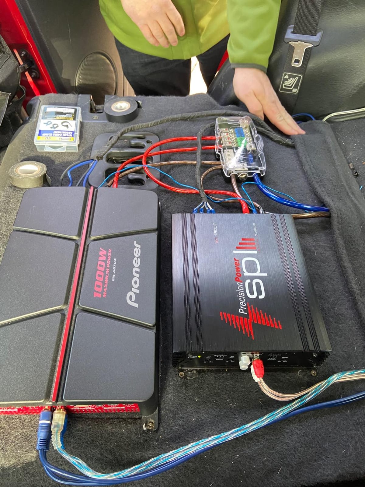 Pioneer GM-A6704 1000W Max Class AB Bridgeable 4-Channel Car Amplifier customer photo 2