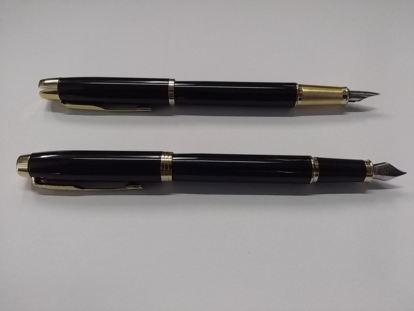 Parker IM Fountain Pen, Black Lacquer with Gold Trim, Fine Nib - Includes Blue Ink Refill and Elegant Gift Box customer photo 1