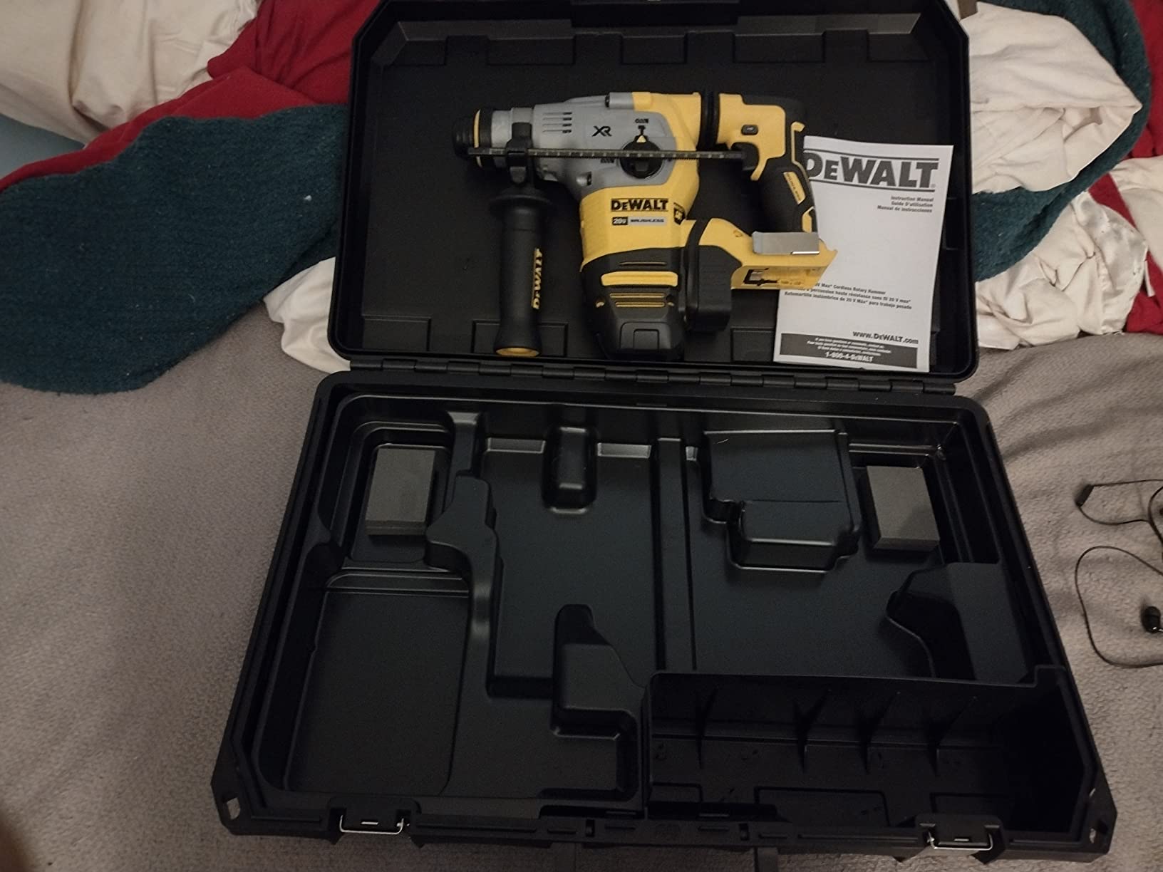DEWALT DCH293B 20V Max XR Brushless 1-1/8” L-Shape SDS Plus Rotary Hammer Drill (Tool Only) customer photo 1