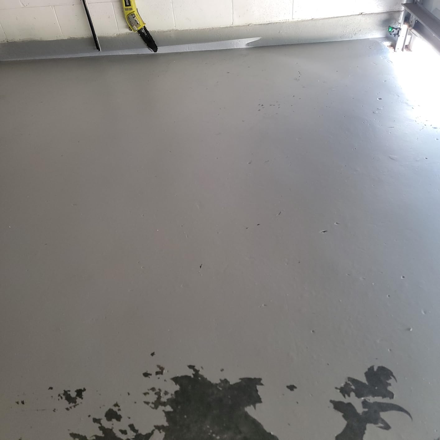 KILZ 1-Part Epoxy Concrete & Garage Floor Paint, Slate Gray, 1 Gallon customer photo 2