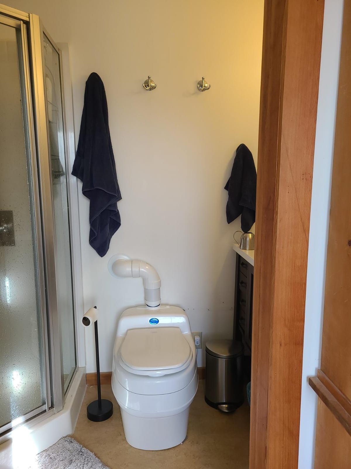Separett Villa Urine-Separating Compost Toilet | No Additives or Mixing Needed, High-Capacity Design, For Homestead, For Schoolie, For Cottage Use customer photo 1