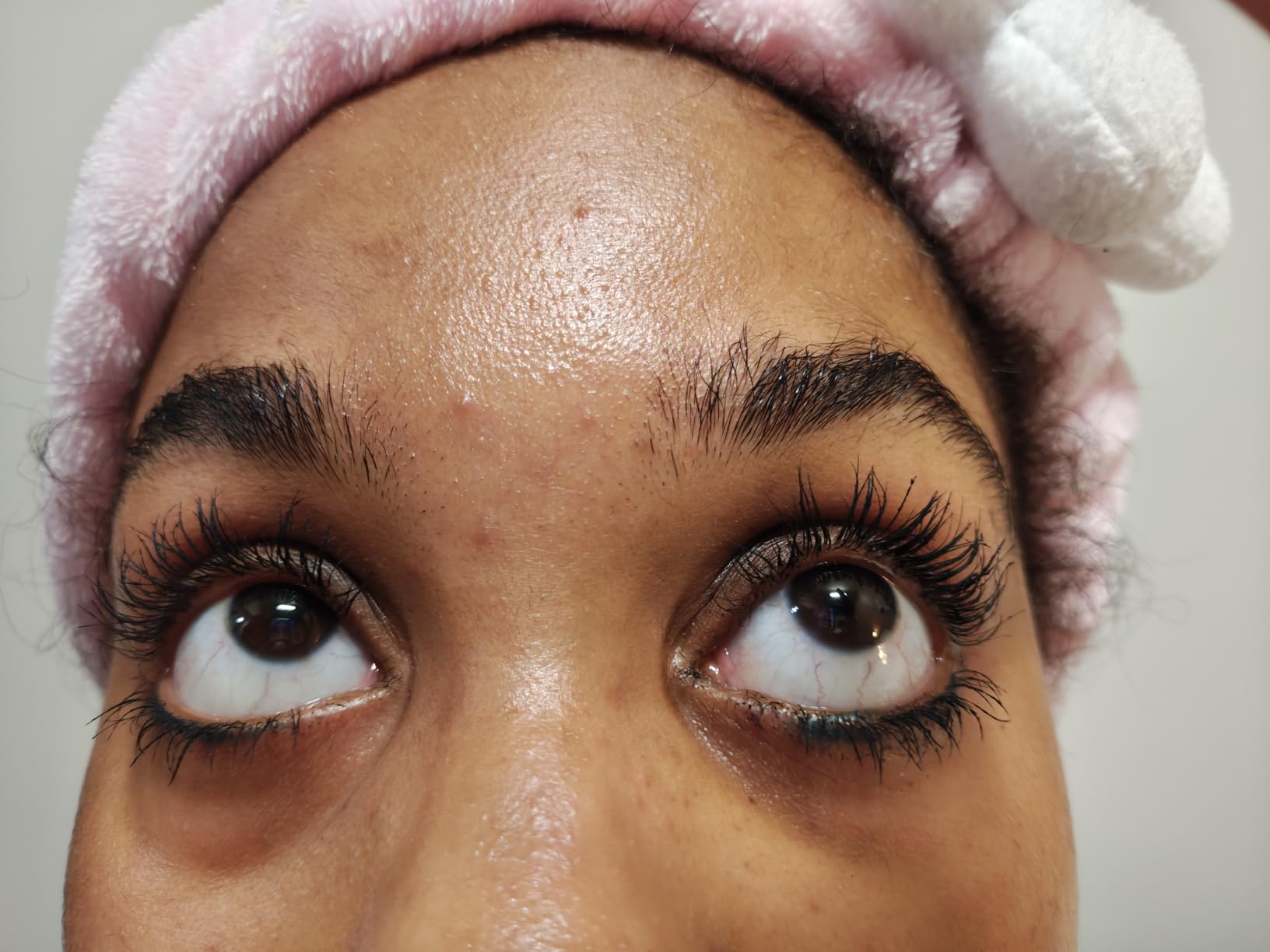 L'Oreal Paris Makeup Voluminous Lash Paradise Mascara, Voluptuous Volume, Intense Length, Feathery Soft Full Lashes, No Flaking, No Smudging, No Clumping, Blackest Black, 0.25 Fl Oz (Pack of 1) customer photo 2