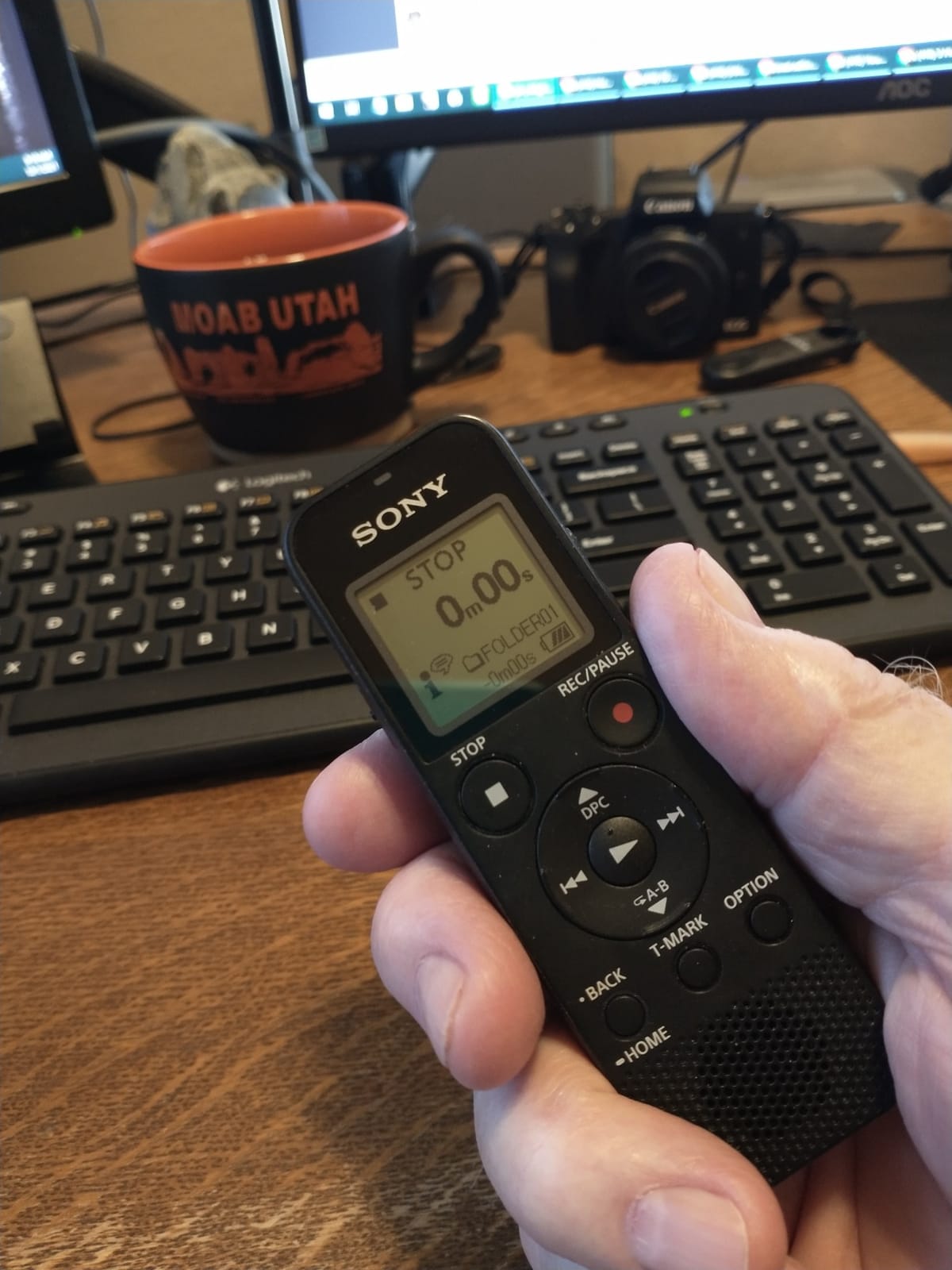 Sony ICD-PX370 Mono Digital Voice Recorder with Built-In USB Voice Recorder,black customer photo 1