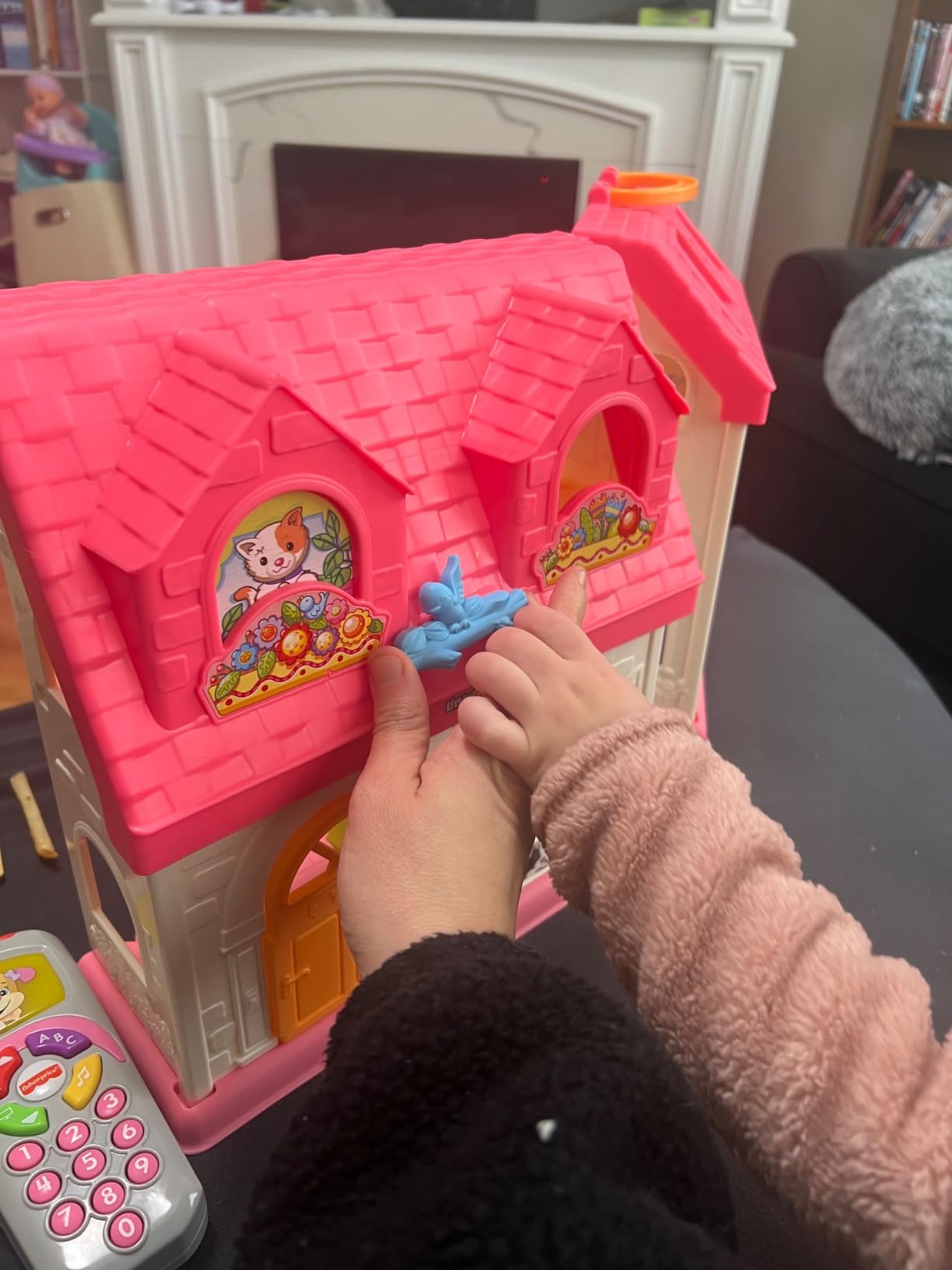 Fisher-Price Little People Surprise & Sounds Home, Musical Playhouse customer photo 1
