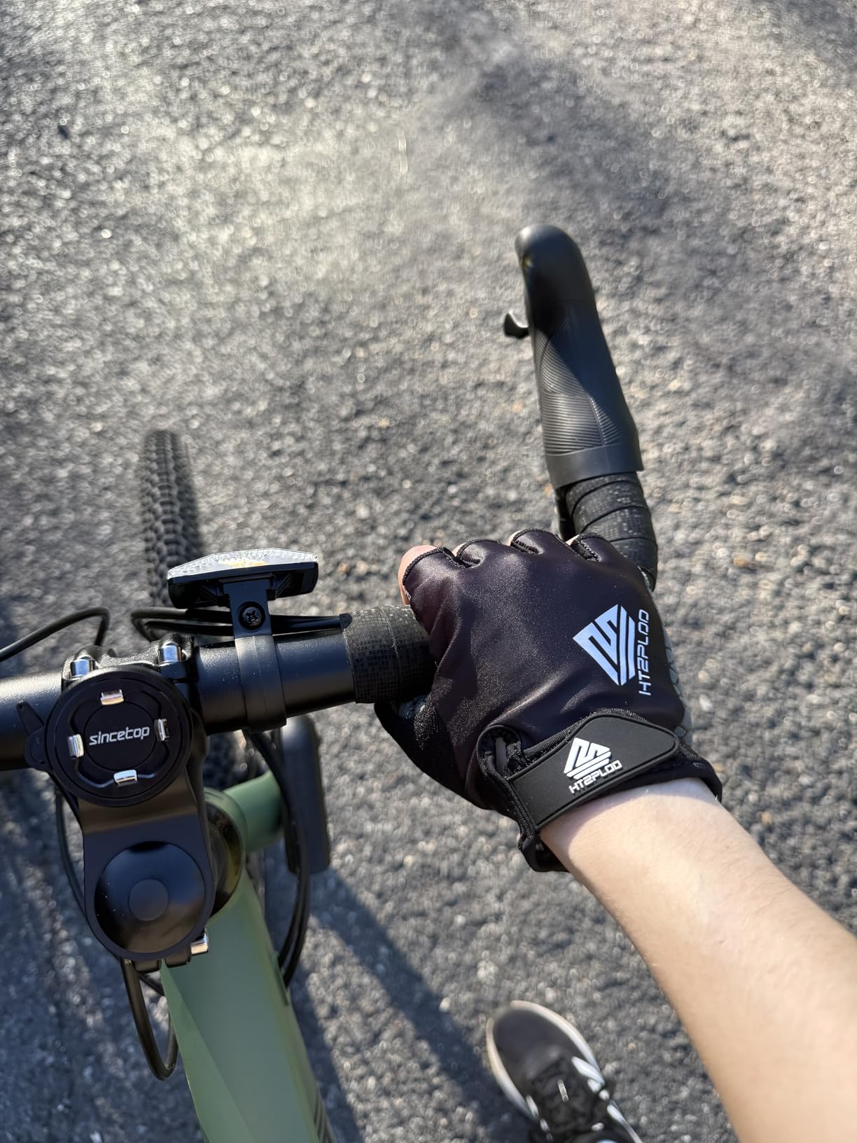 Bike Gloves Cycling Gloves Biking Gloves Bicycle Gloves for Men Women with Anti-Slip Shock-Absorbing Pad,Light Weight Half Finger Gloves for Cycling Workout Training Outdoor customer photo 2