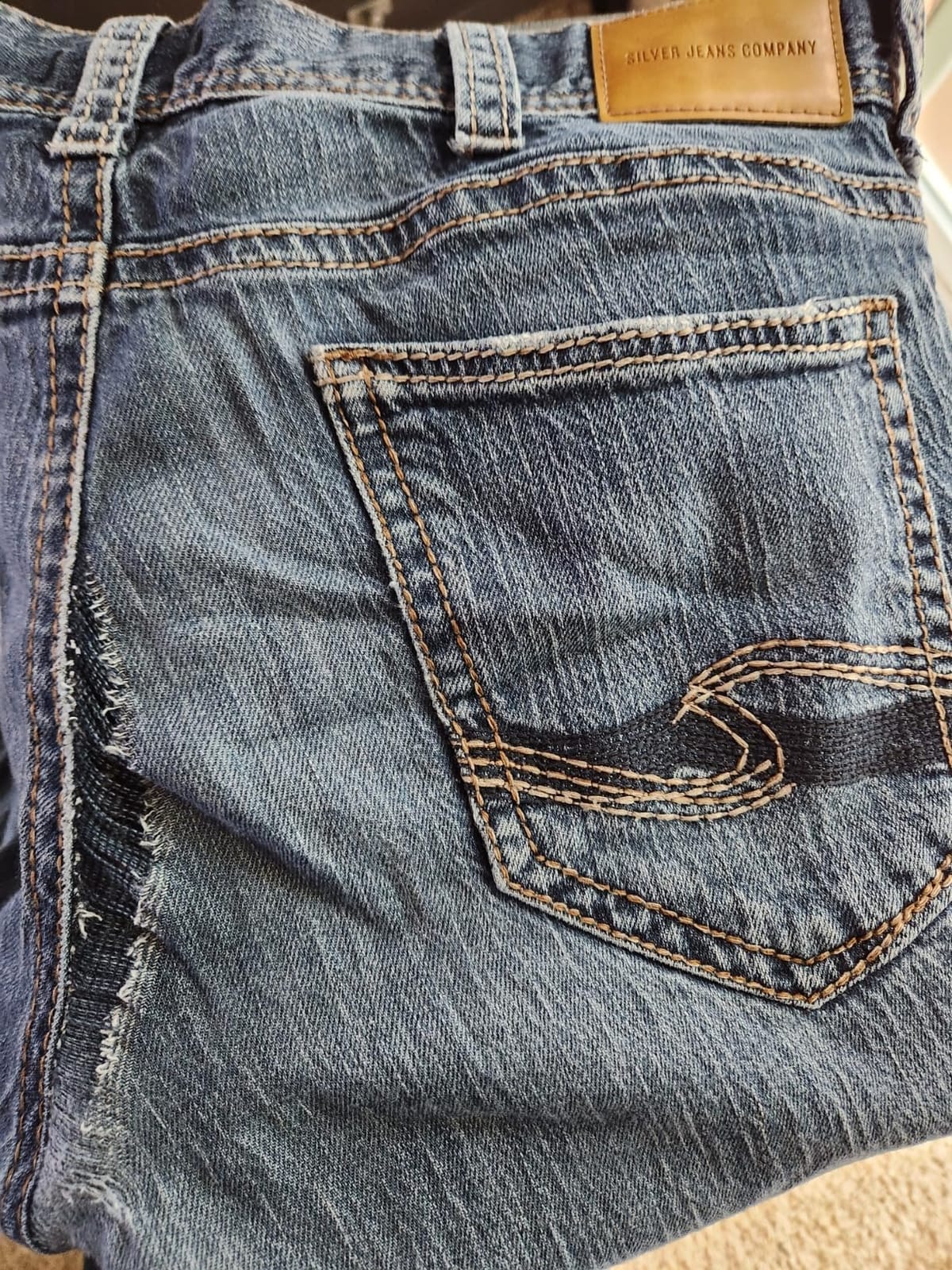 Silver Jeans Co. Men's Craig Classic Fit Bootcut Jeans customer photo 1
