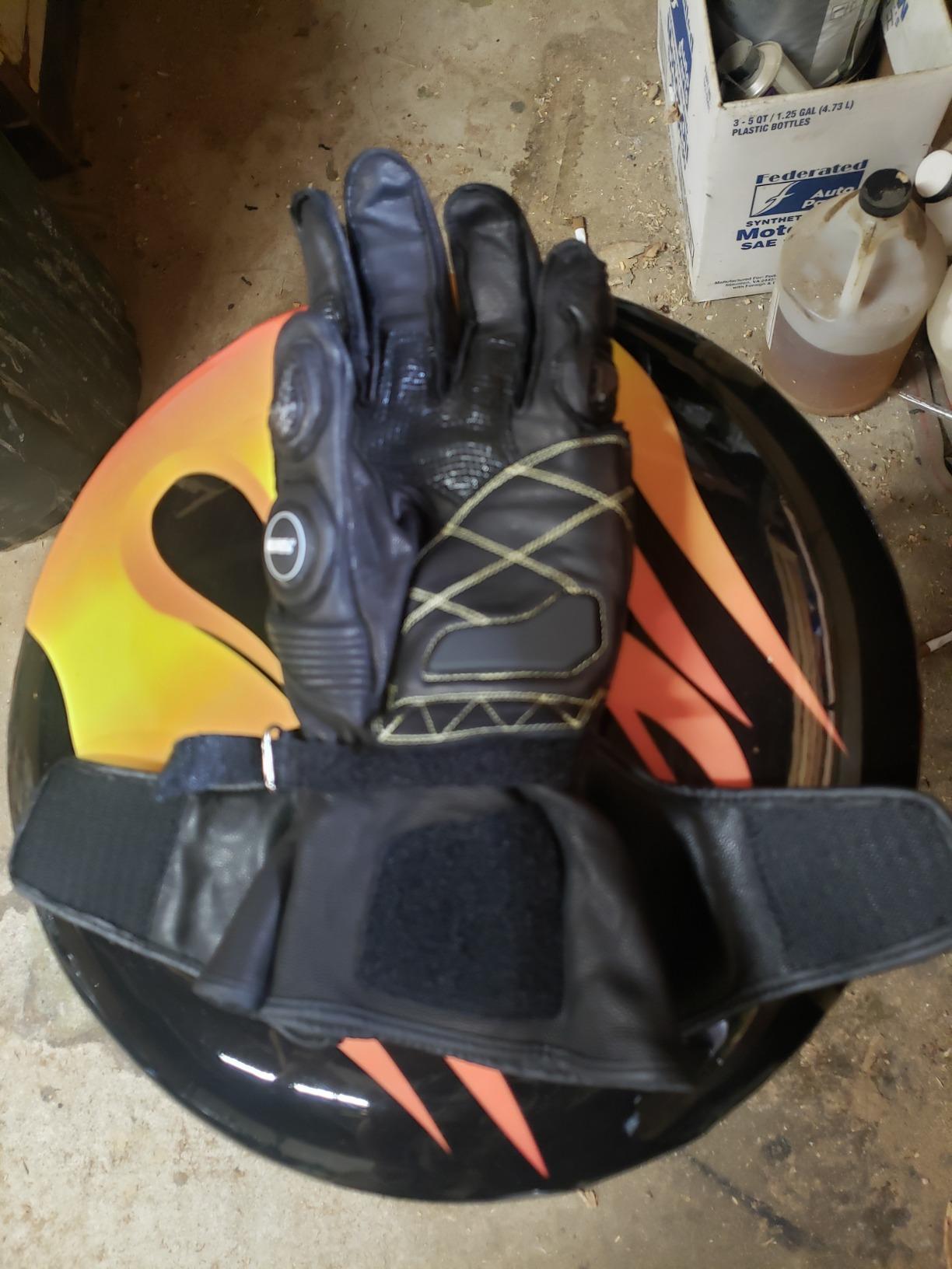 ILM Air Flow Leather Motorcycle Gloves Touchscreen for Men and Women GRC01 customer photo 2
