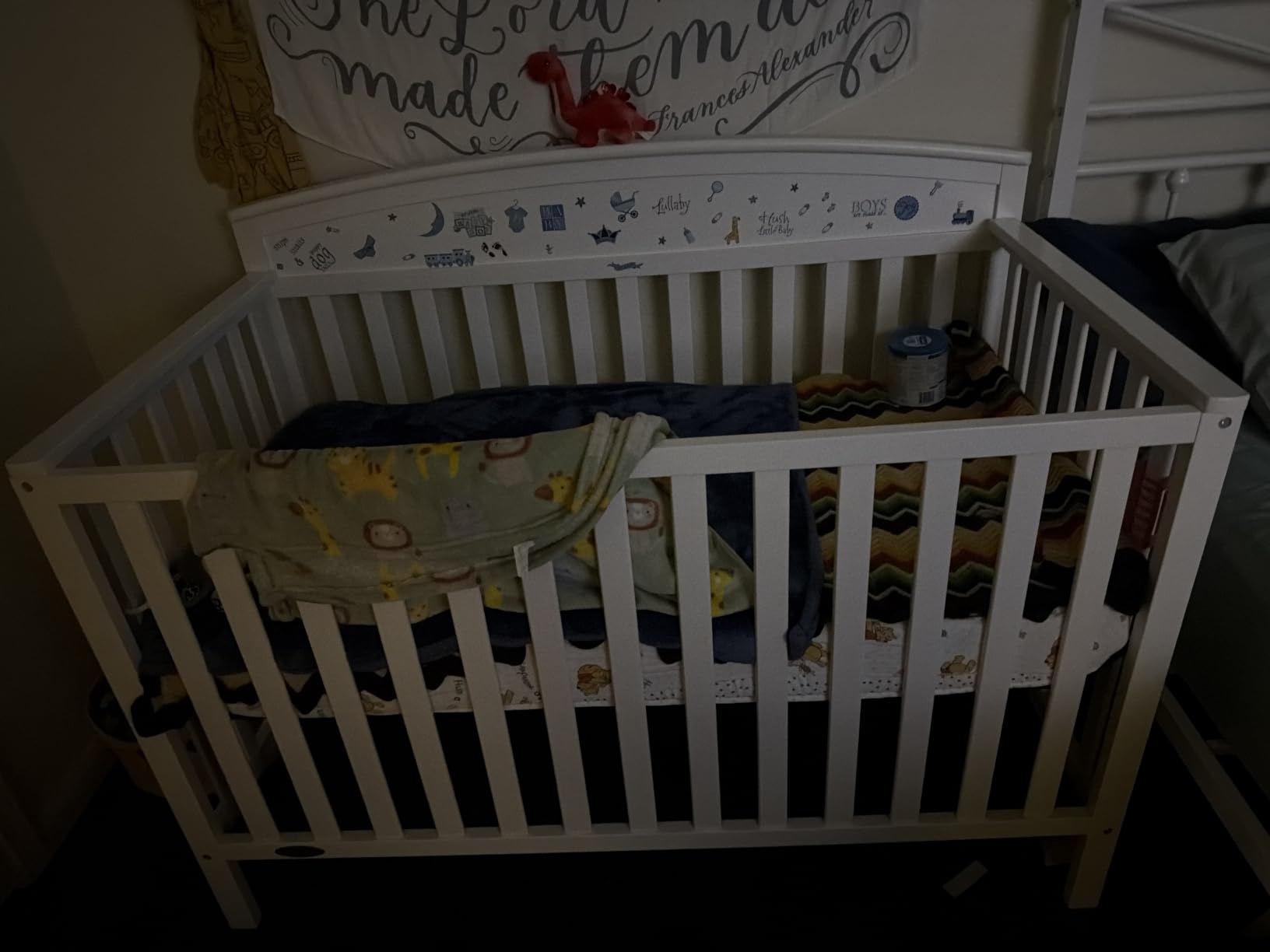 Graco Benton 5-in-1 Convertible Crib, Driftwood customer photo 2
