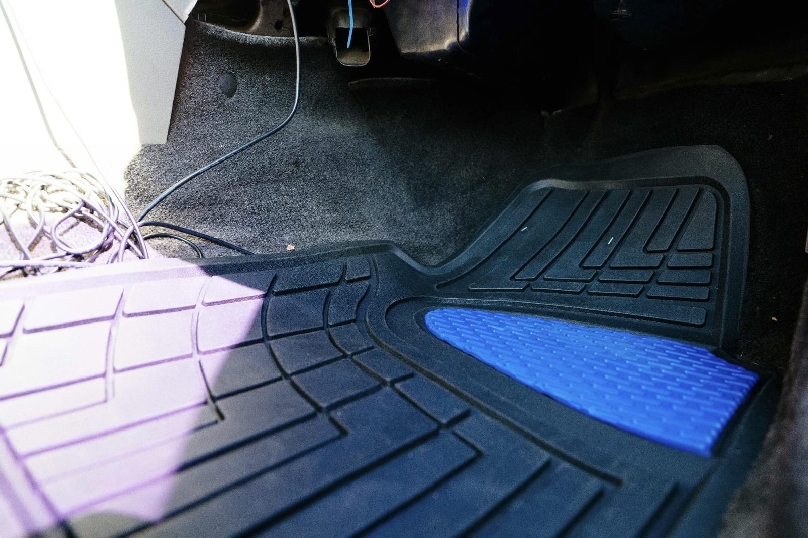 FH Group Automotive Floor Mats - Heavy-Duty Rubber Floor Mats for Cars, Universal Fit Full Set, Climaproof & Trimmable Floor Mats for Most Sedan, SUV, Truck, Black customer photo 1