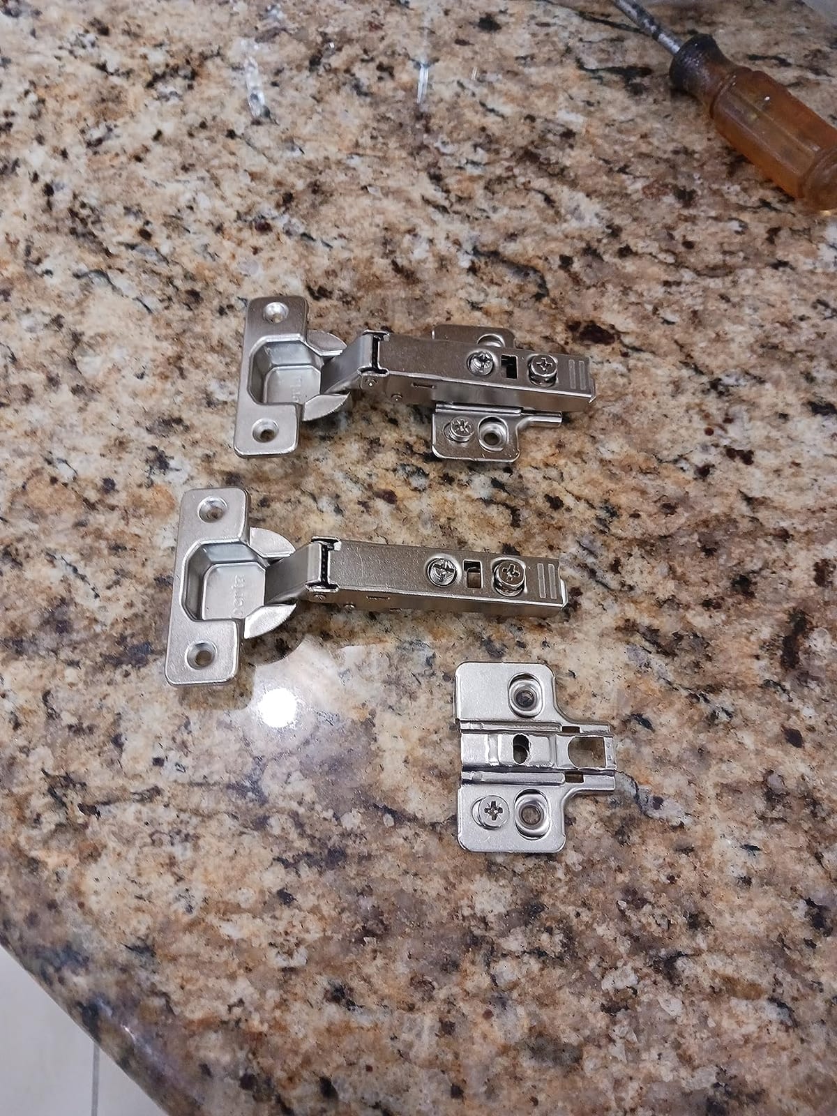 Berta 10-Pack Full Overlay Frameless Soft-Close European Hinges, 110° 3D Adjustable, Clip-On Concealed Kitchen Cabinet Door Hinges with Screws - Ideal for Modern Cabinets customer photo 1
