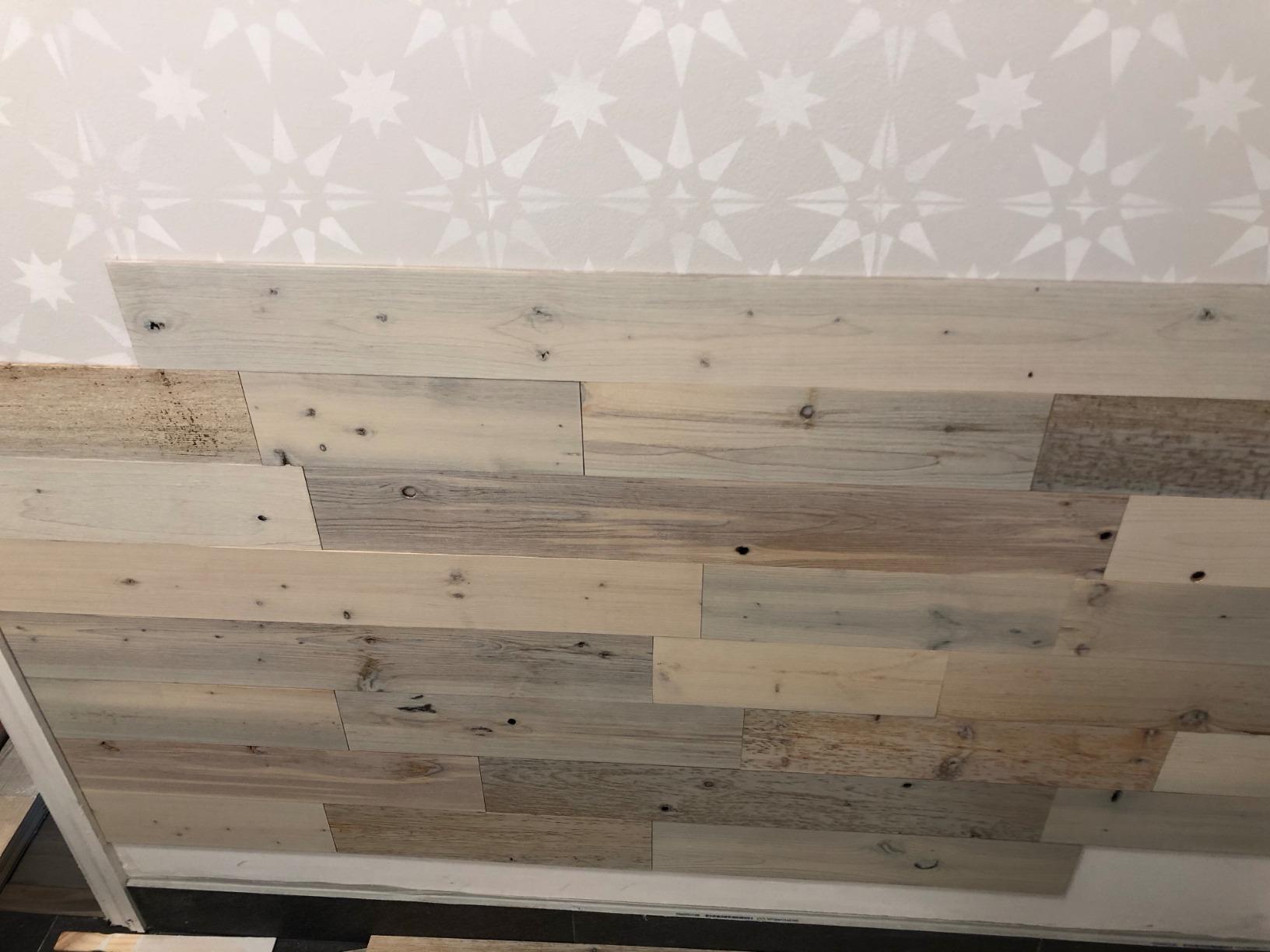 TIMBERCHiC 100% Reclaimed Wood Wall Planks, 5
