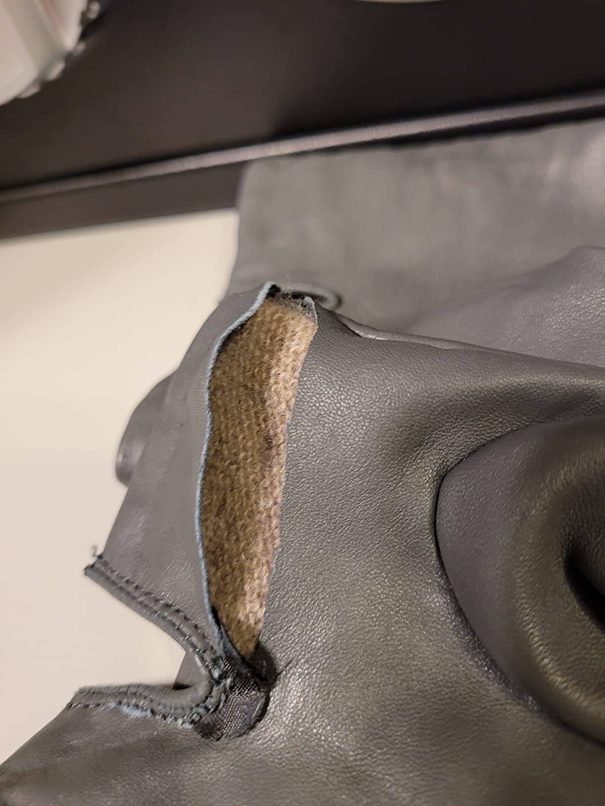 Downholme Touchscreen Leather Cashmere Lined Gloves for Men customer photo 1