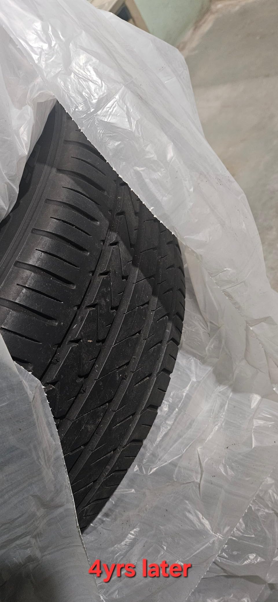 Lexani LX-Twenty 255/40ZR19 100W XL Performance Passenger Tire customer photo 1