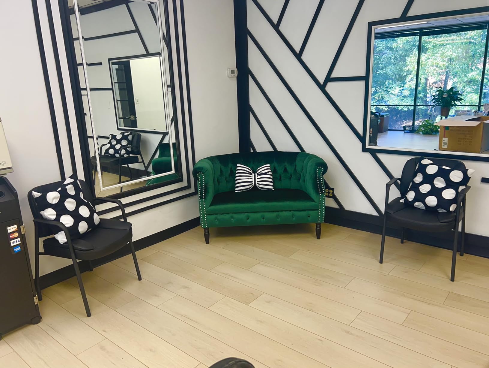 GDFStudio Melaina Tufted Chesterfield Velvet Loveseat with Scrolled Arms, Emerald and Dark Brown. customer photo 2