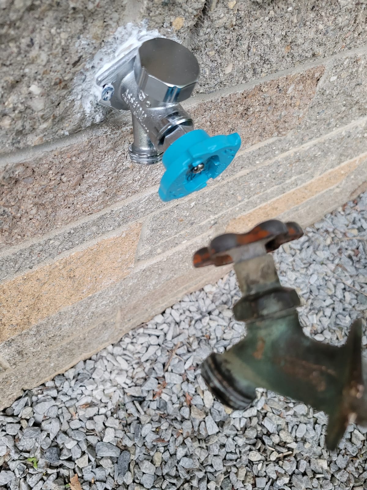 SharkBite 12 Inch Frost Free Sillcock, 1/2 x 3/4 Inch MHT, Push to Connect Brass Plumbing Fitting, PEX Pipe, Copper, CPVC, PE-RT, HDPE, 24636LF customer photo 2