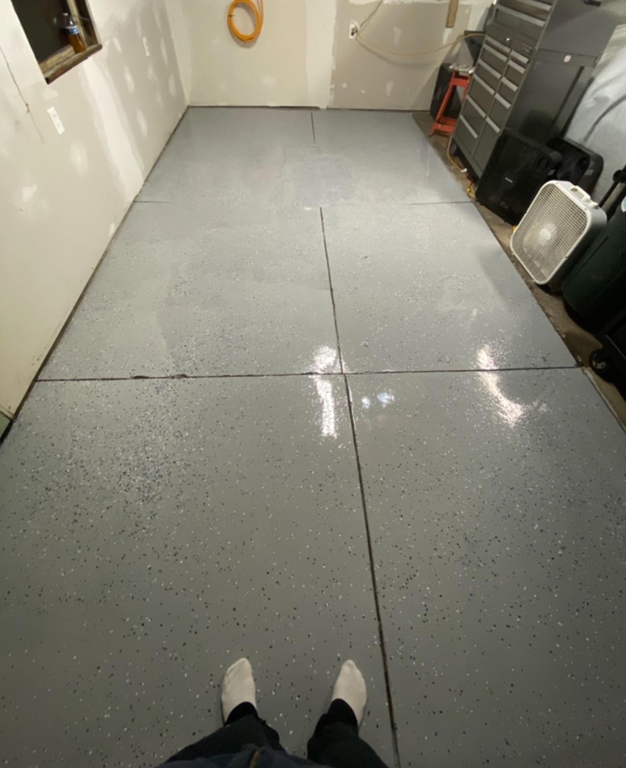 Rust-Oleum RockSolid Polycuramine Gloss Dark Gray Garage Floor Coating customer photo 2