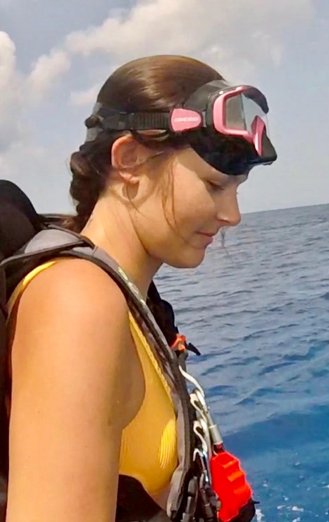 Cressi Perfect View Scuba Diving, Snorkeling Mask in Pure Comfortable Silicone - Available with Different Panoramic Lenses - Liberty Triside: Designed in Italy customer photo 2