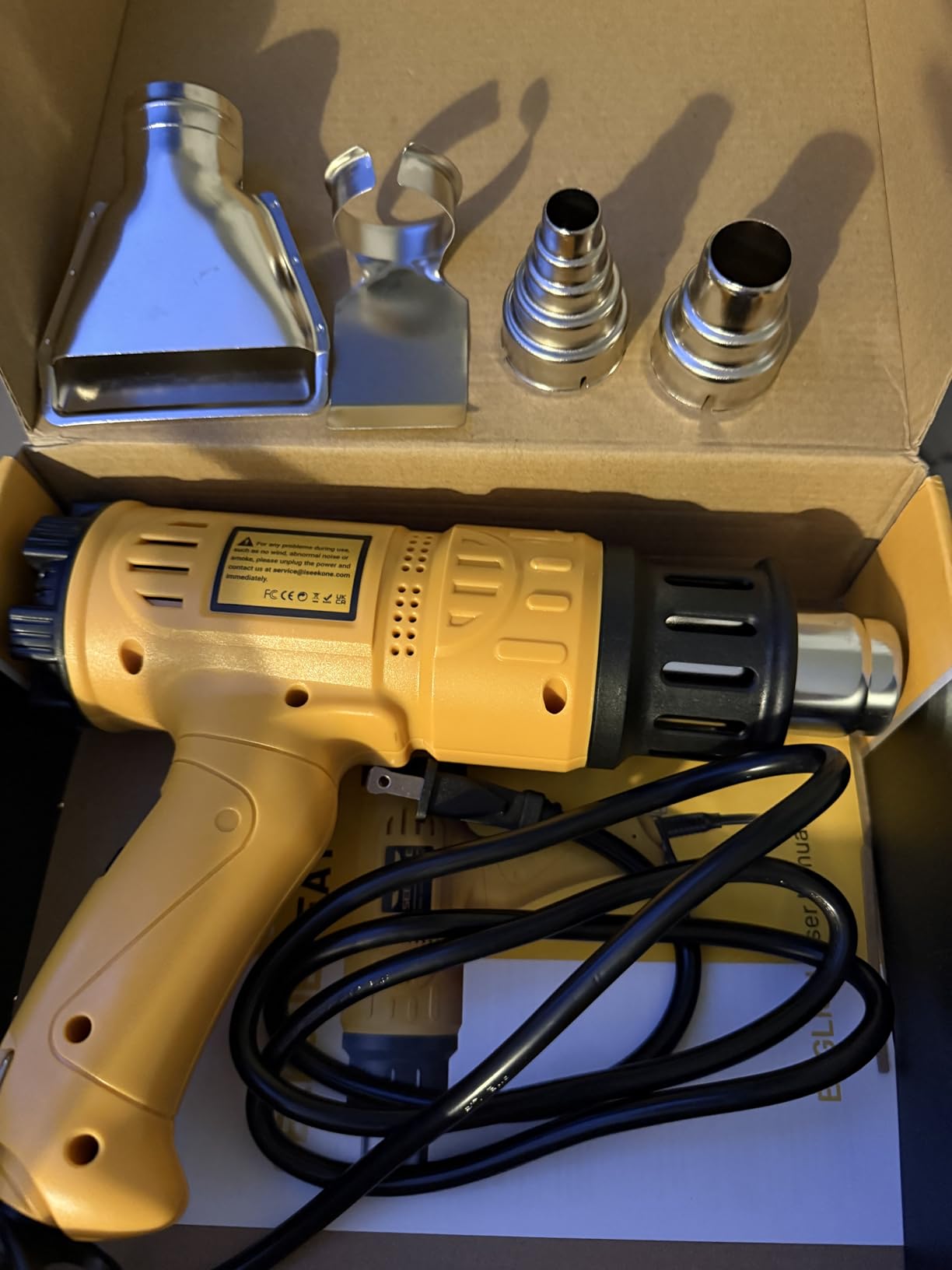 SEEKONE 1800W Heat Gun Variable Temp 122℉-1202℉ for Crafts, Shrink Wrap | Fast Heating 122℉-1202℉, Dual Airflow, Overheat Protection, 4 Nozzles for Shrink Tubing, Paint Removal and 3D Printing customer photo 1
