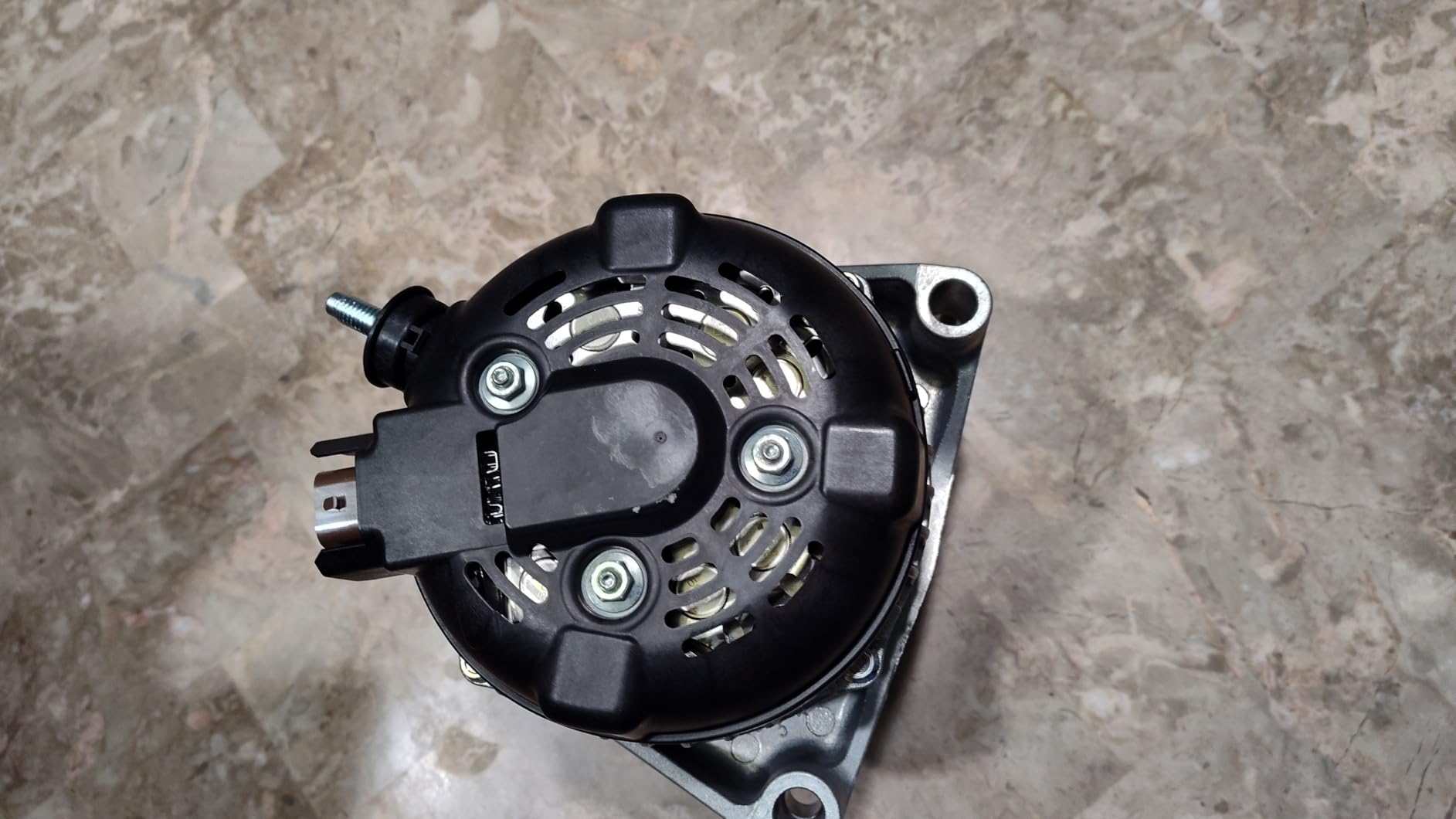 GM Genuine Parts 84143543 Alternator customer photo 1