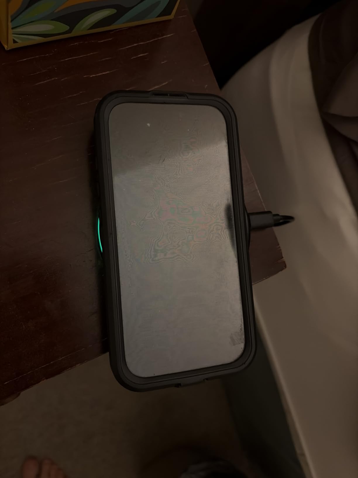 Yootech Wireless Charger,10W Max Wireless Charging Pad(No AC Adapter) customer photo 2