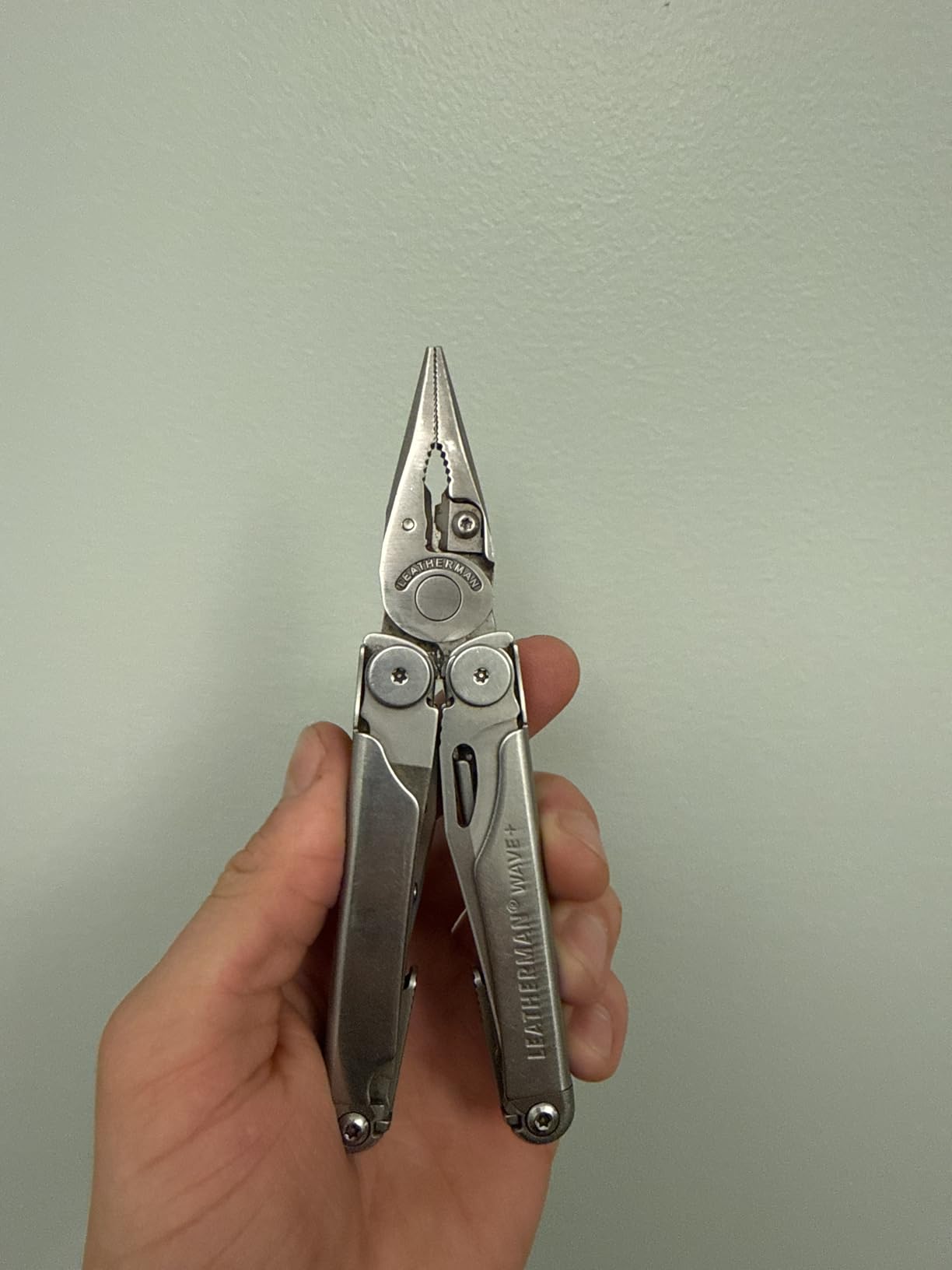 LEATHERMAN Wave Plus 18-in-1 Multi-Tool, DIY and Outdoors, Stainless Steel customer photo 2